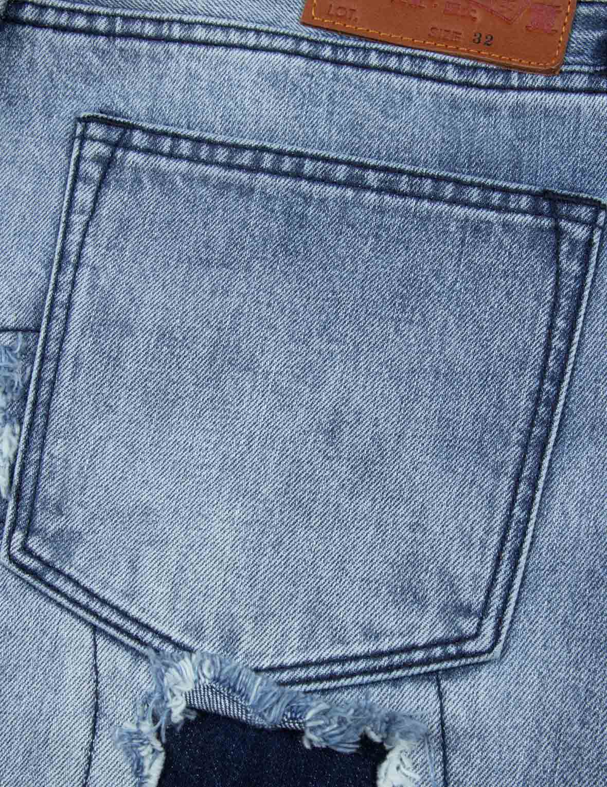 大M破洞直筒洗水牛仔裤