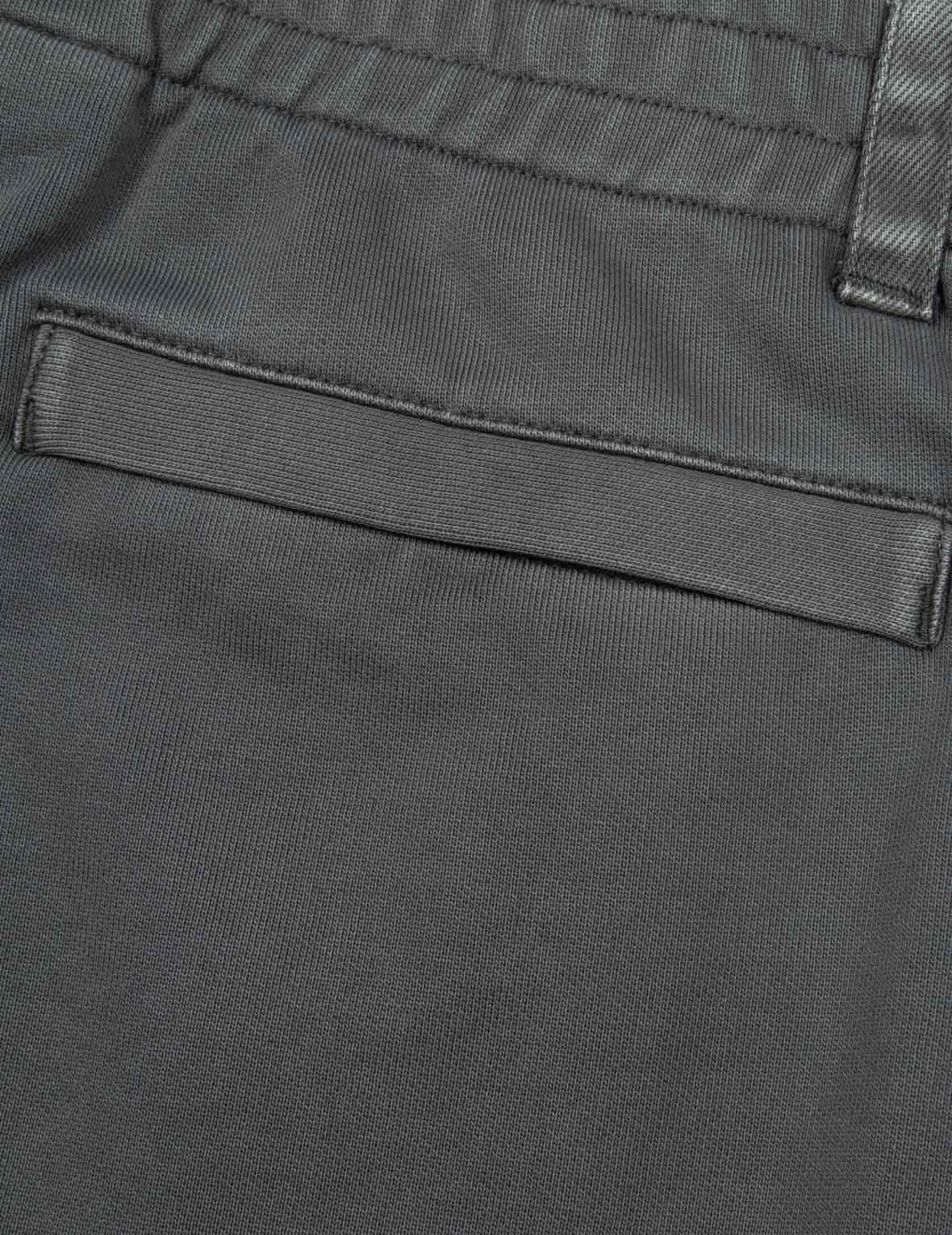 面料拼接时尚版型运动裤