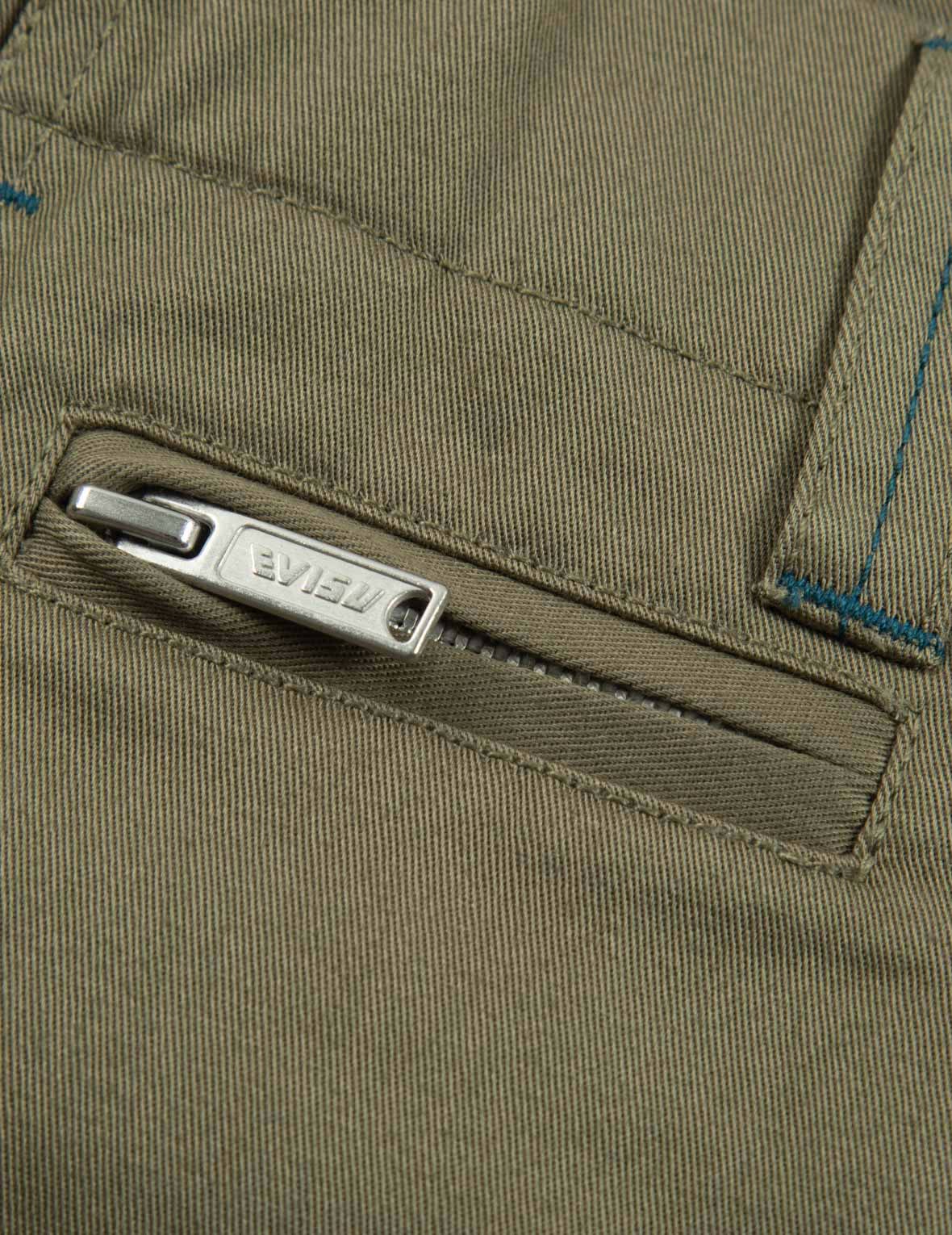 模板标语及小海鸥印花百慕达短裤