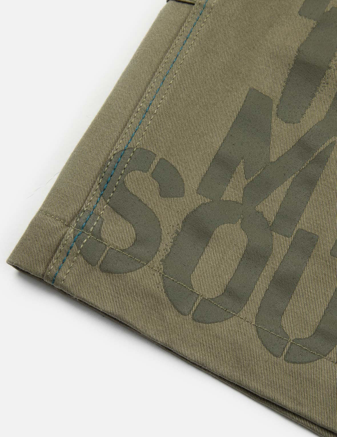 模板标语及小海鸥印花百慕达短裤