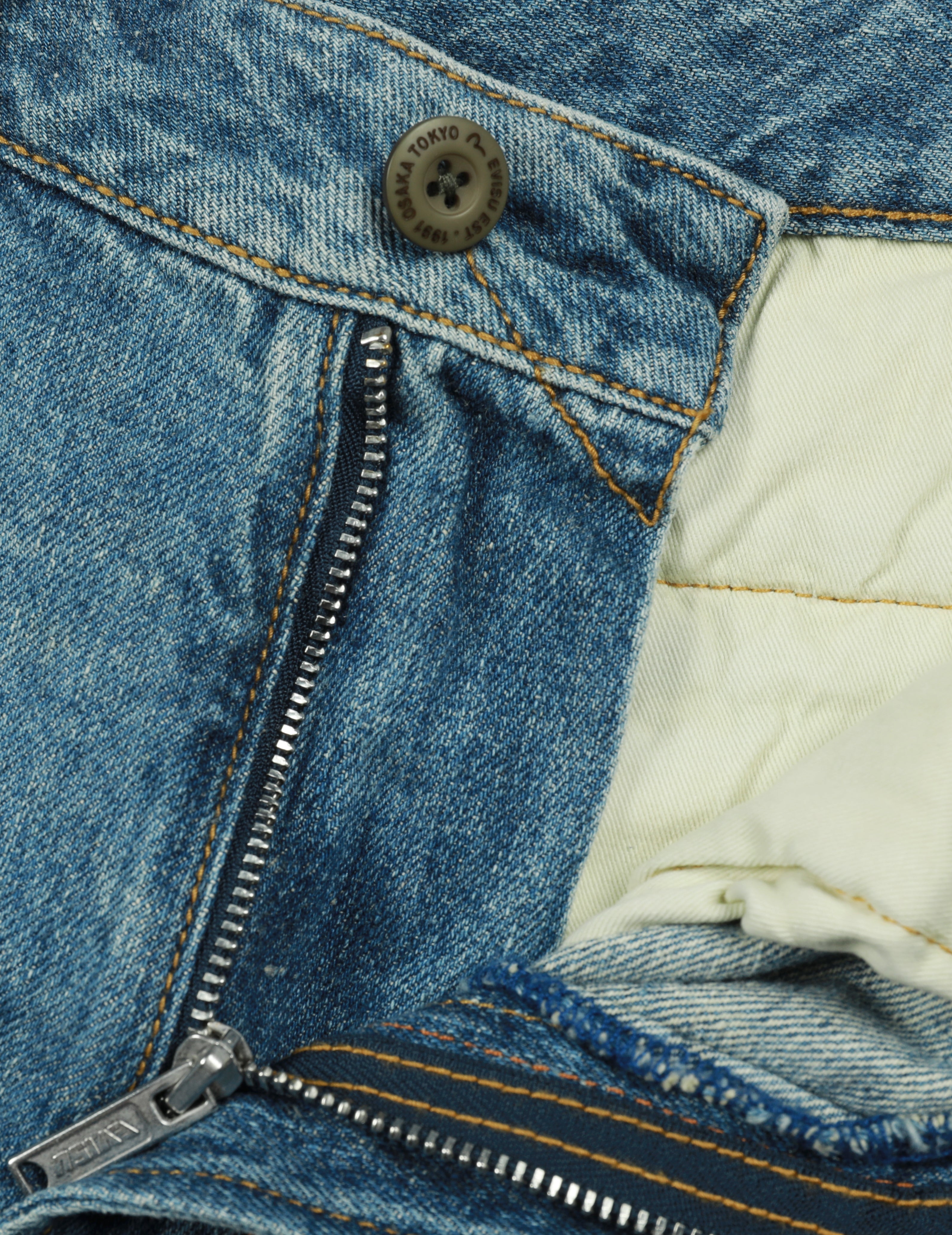 海鸥印花宽版休闲工装牛仔短裤