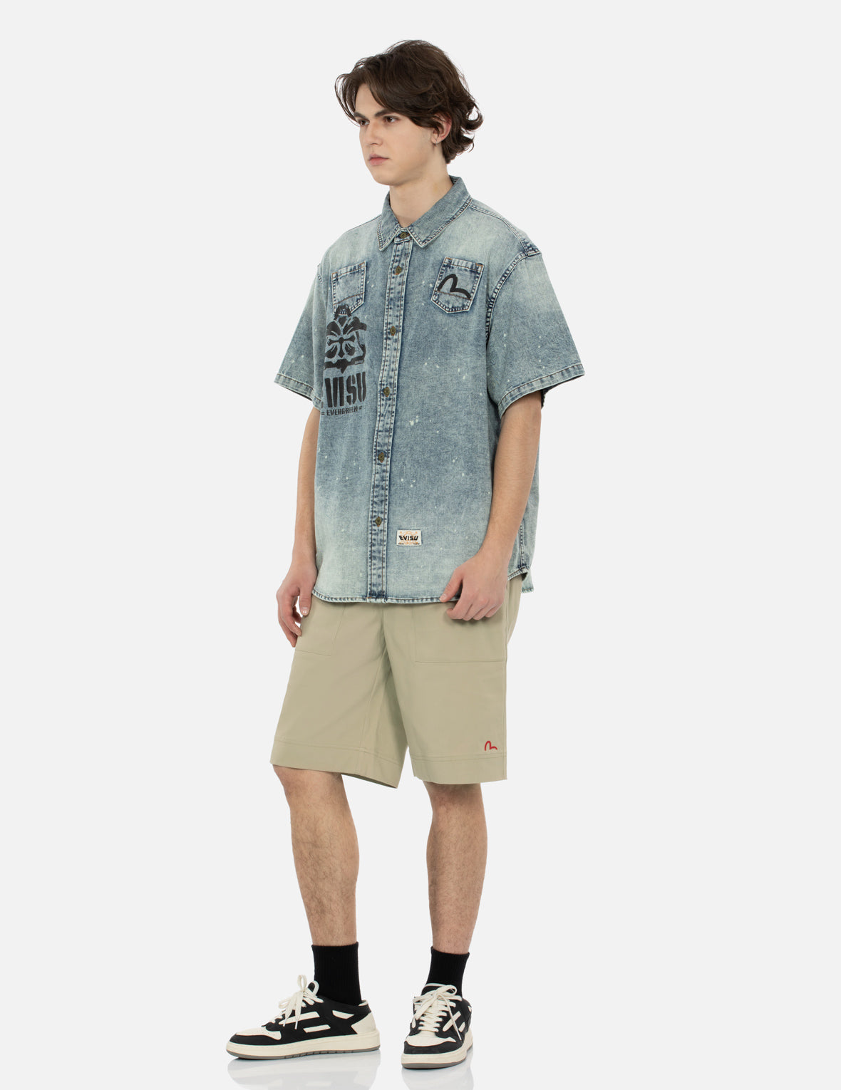 海鸥刺绣和佛头拼布宽版休闲短裤