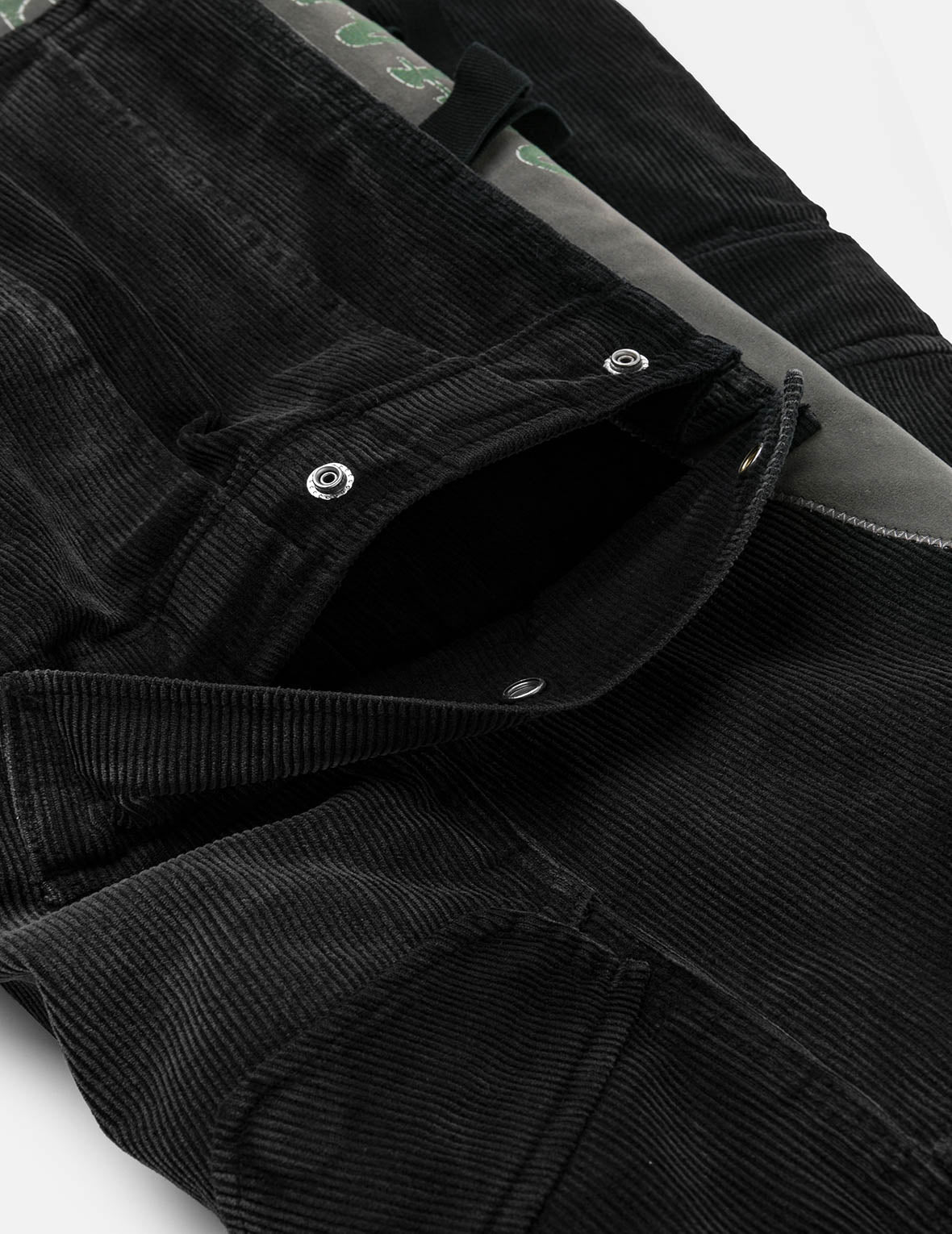 洗水大M刺绣灯芯绒工装阔腿裤