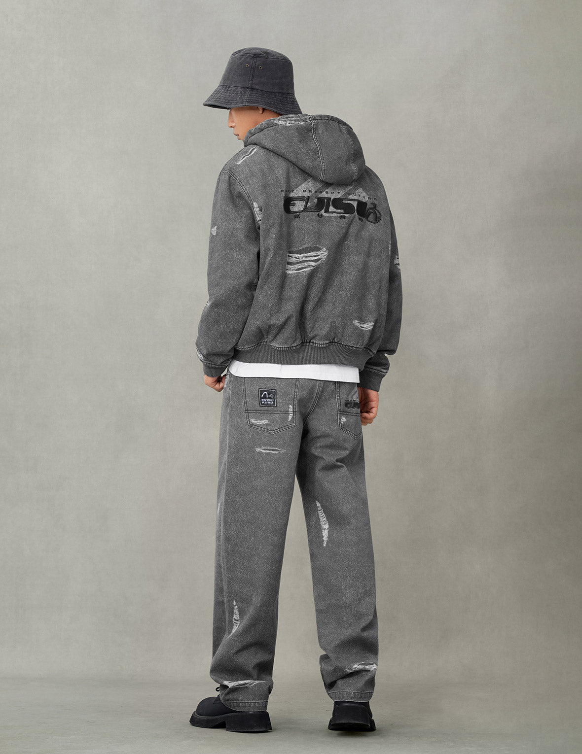 破损印花休闲长裤