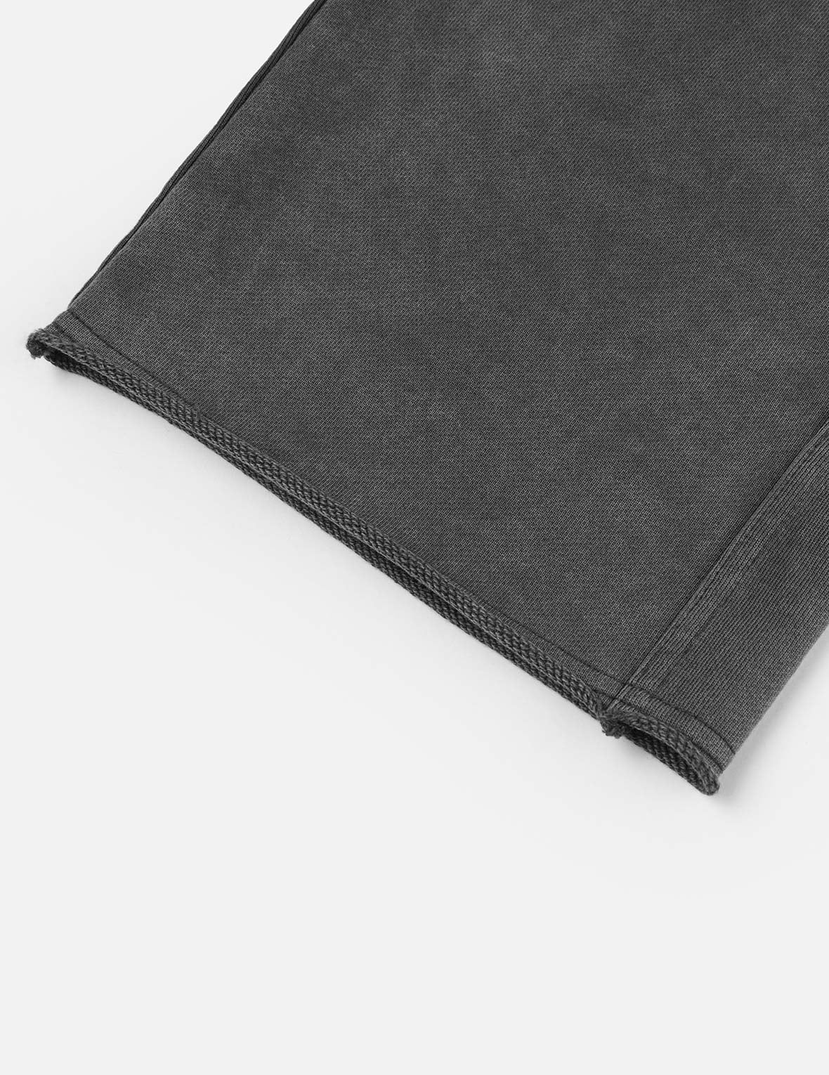 EVISUKURO E刺绣破损宽版运动裤