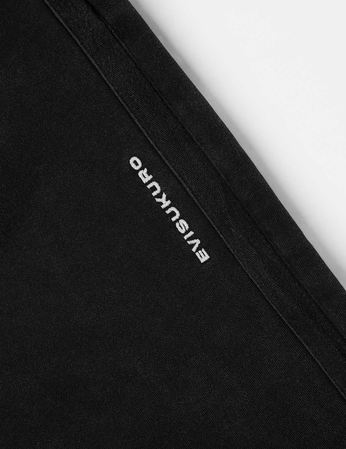 商标刺绣休闲运动裤