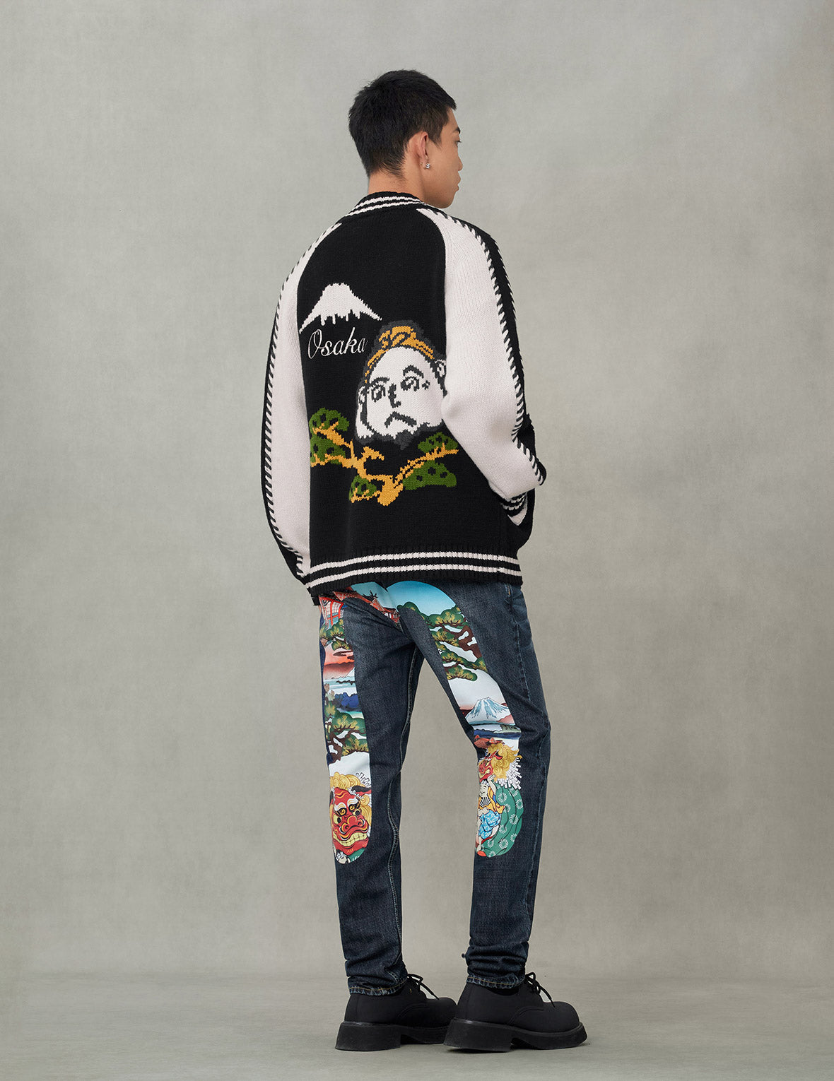 文字绘佛头嵌花宽版休闲编织羊毛外套