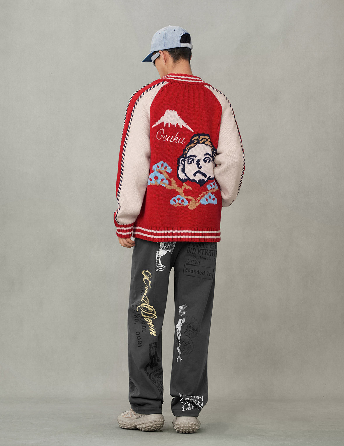 文字绘佛头嵌花宽版休闲编织羊毛外套