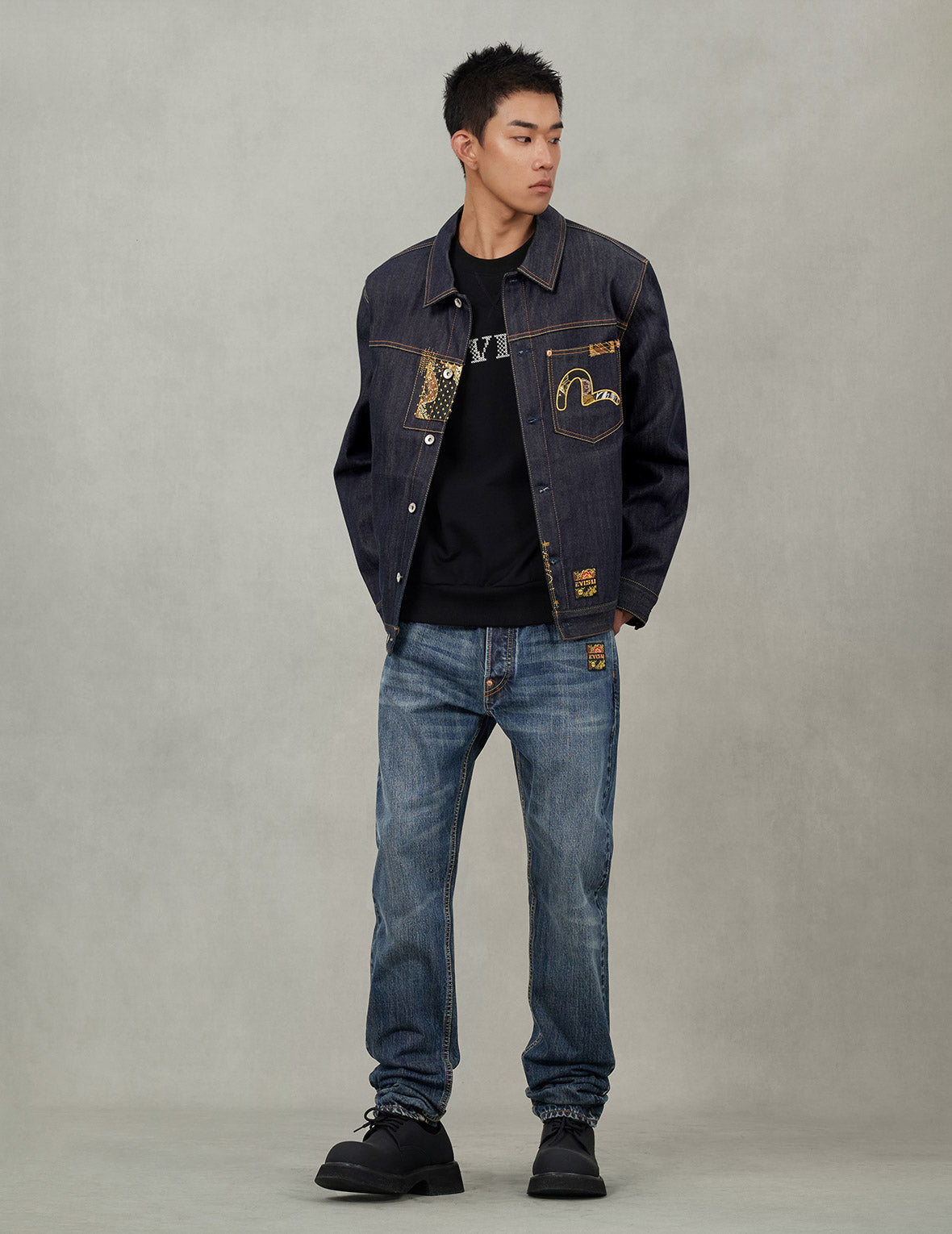 Multi-Pocket with Brocade Patch Relax Fit Denim Jacket