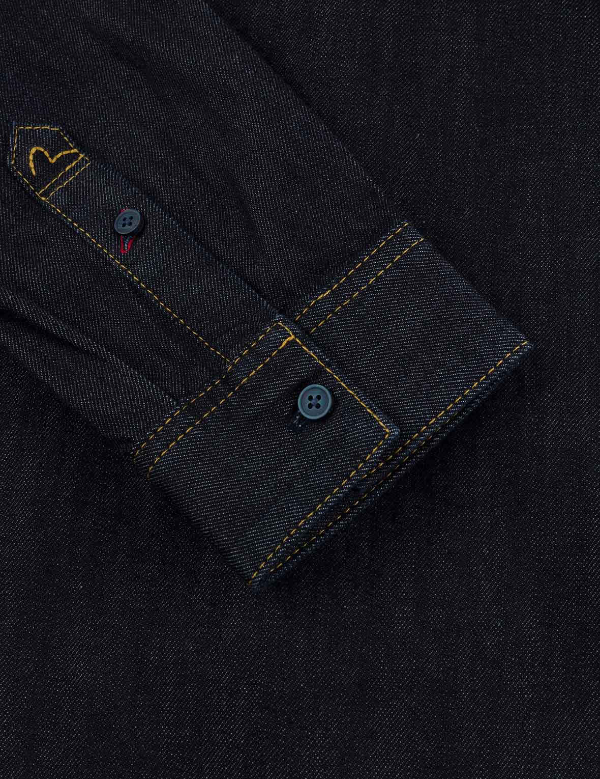 海鸥刺绣常规版型牛仔长袖衬衣