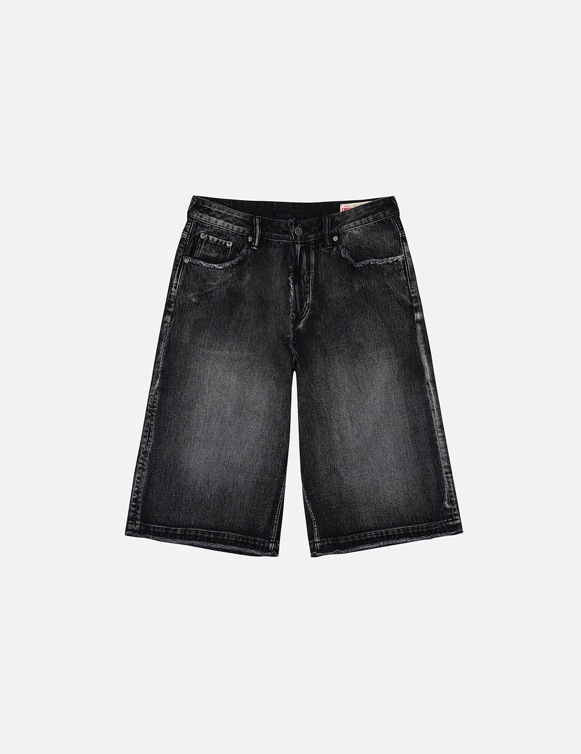 解构大M印花时尚版型牛仔短裤