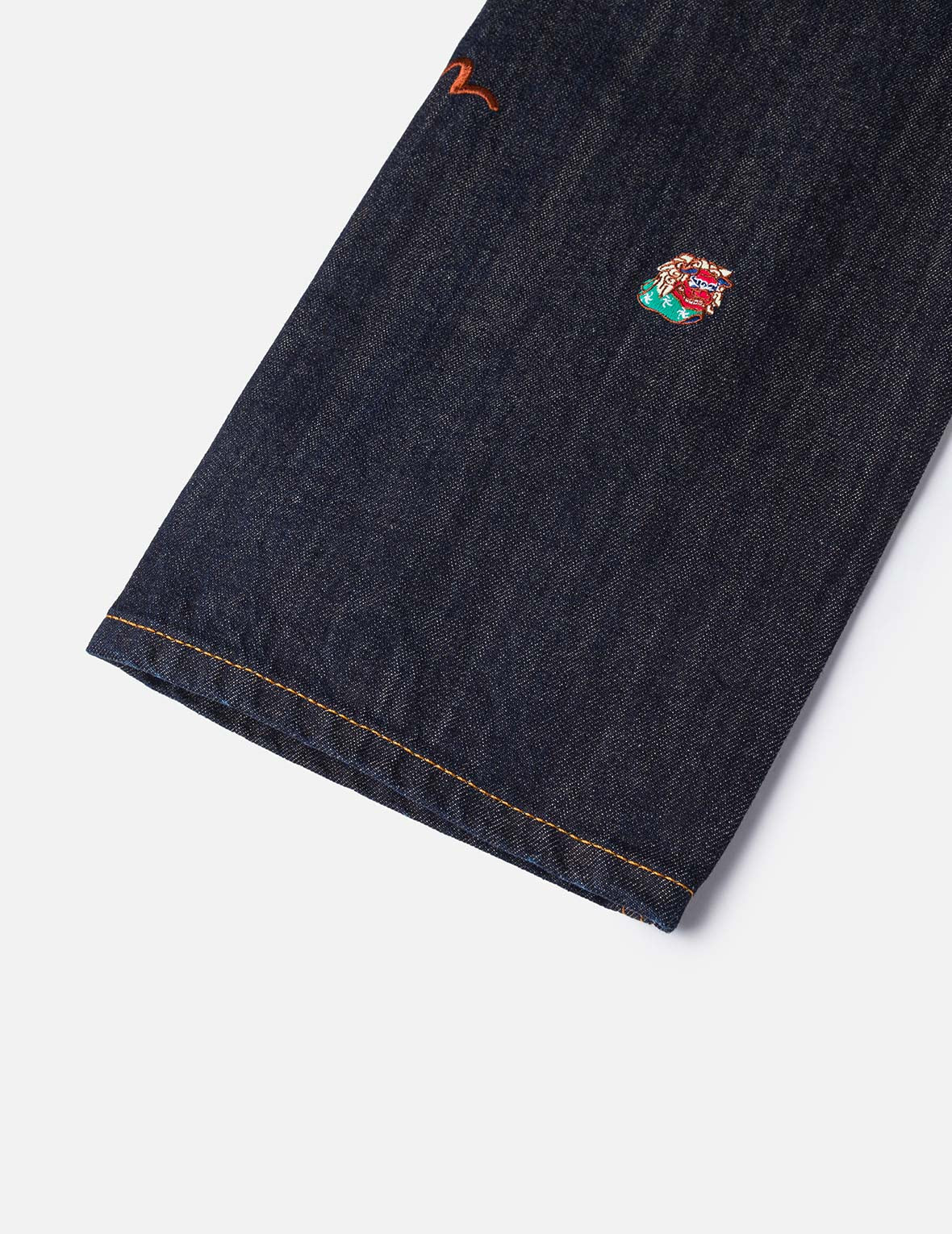 满地品牌刺绣常规牛仔裤 #2020