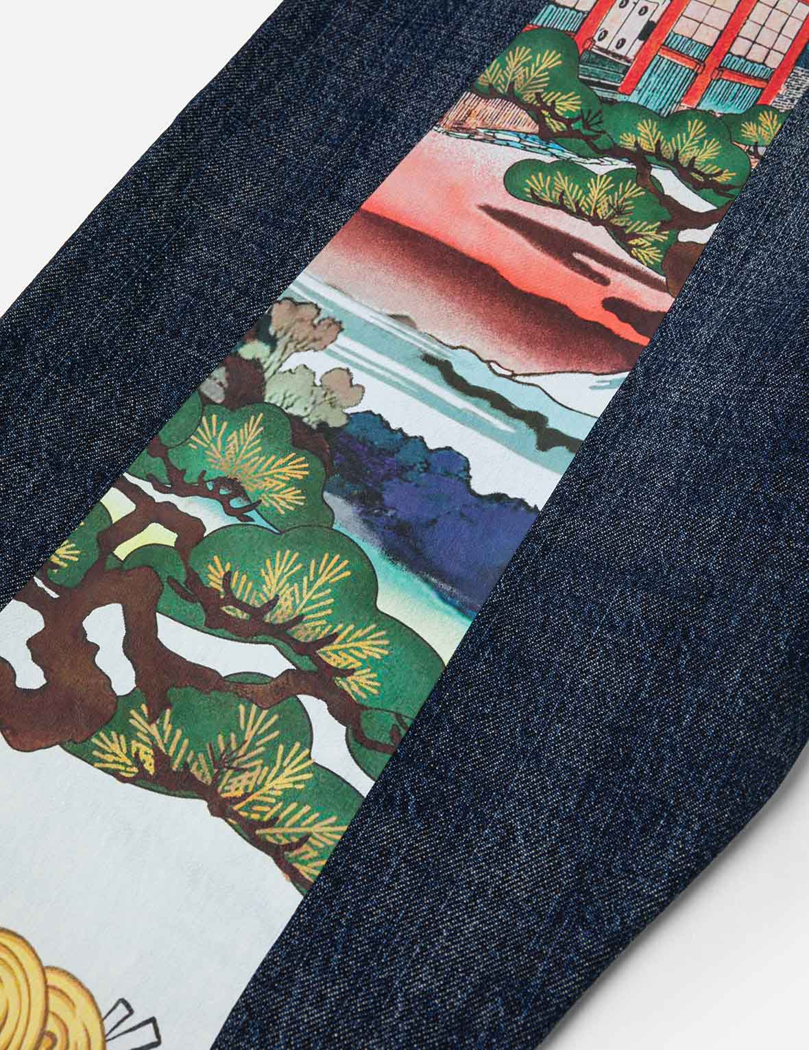 佛头舞狮大M印花锥型牛仔裤