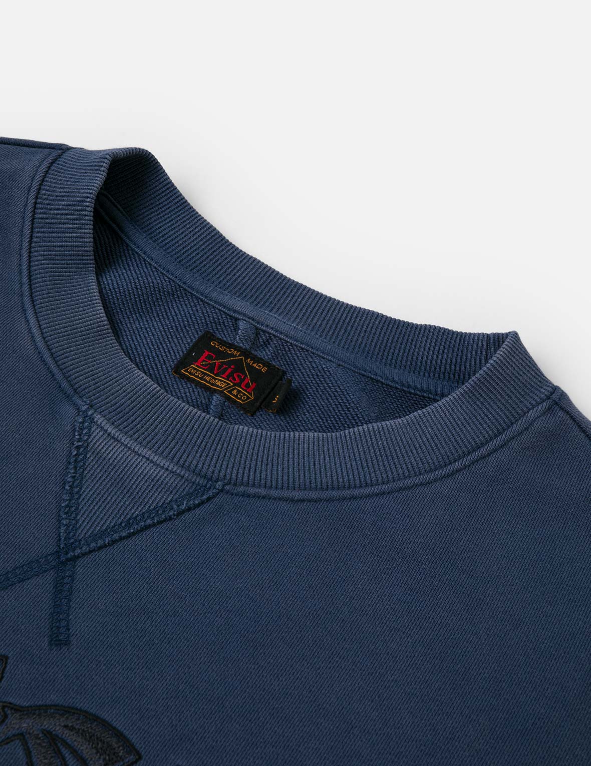 佛头和商标刺绣休闲卫衣