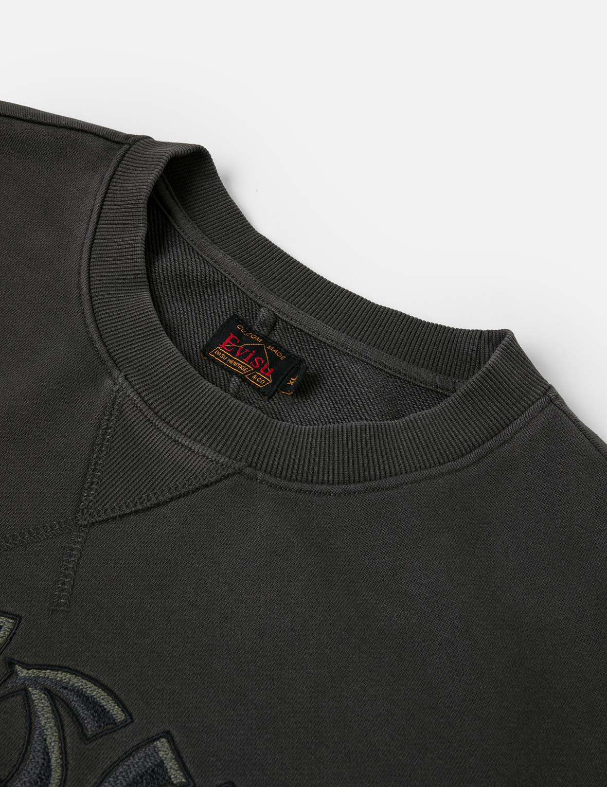 佛头和商标刺绣休闲卫衣