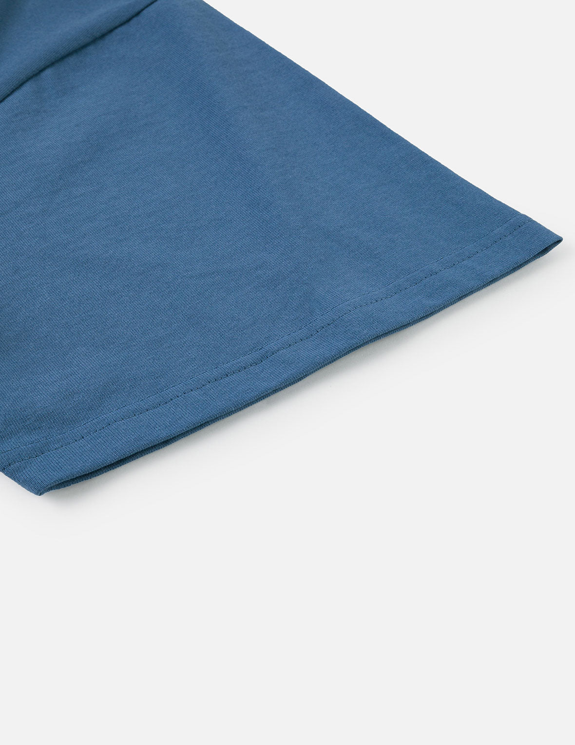 手刷大M印花宽版T恤