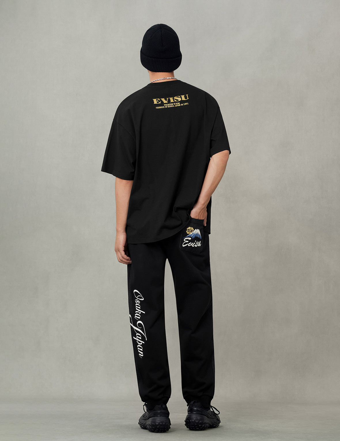 Brocade Pocket with Seagull Foil Print Loose Fit T-Shirt