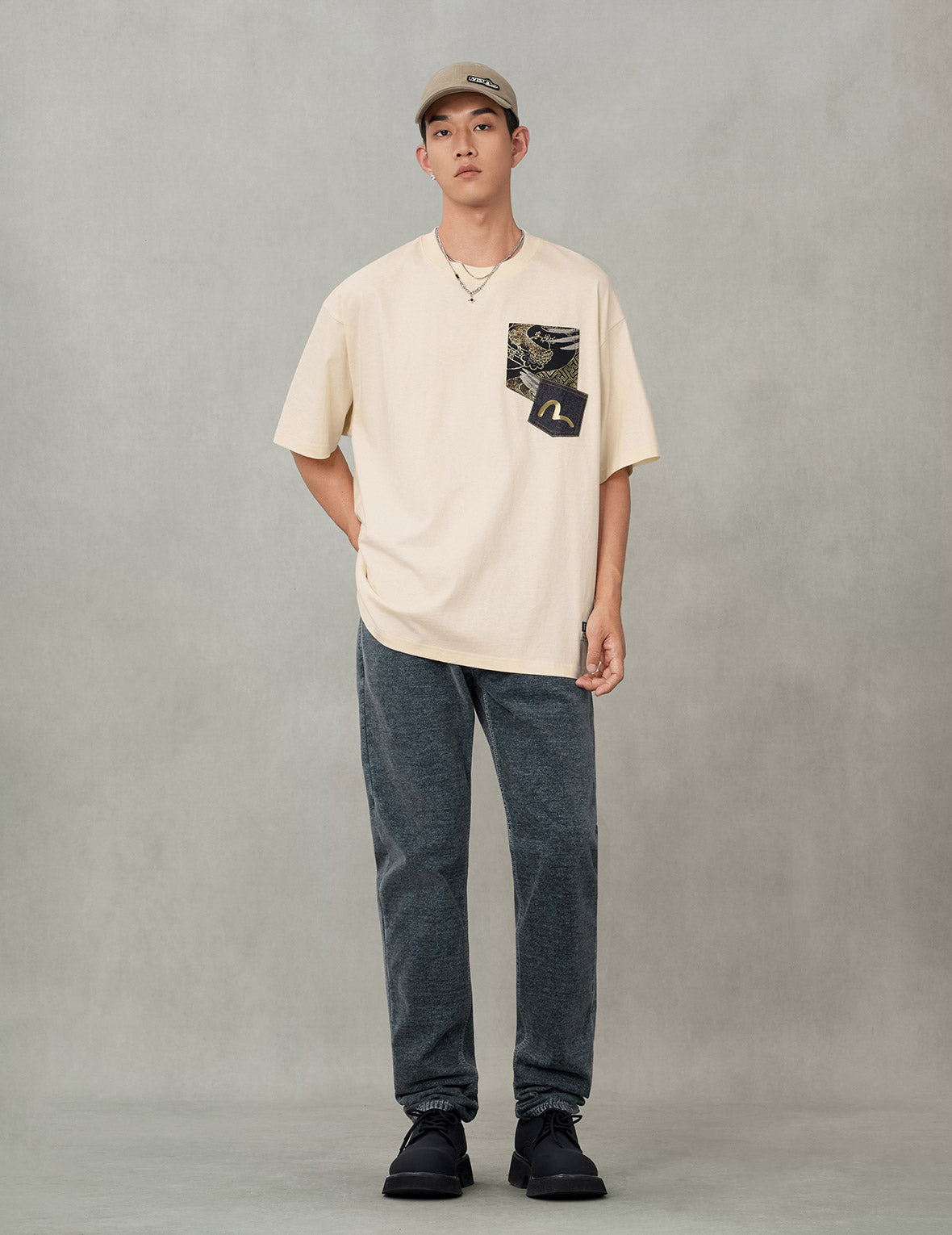 Brocade Pocket with Seagull Foil Print Loose Fit T-Shirt