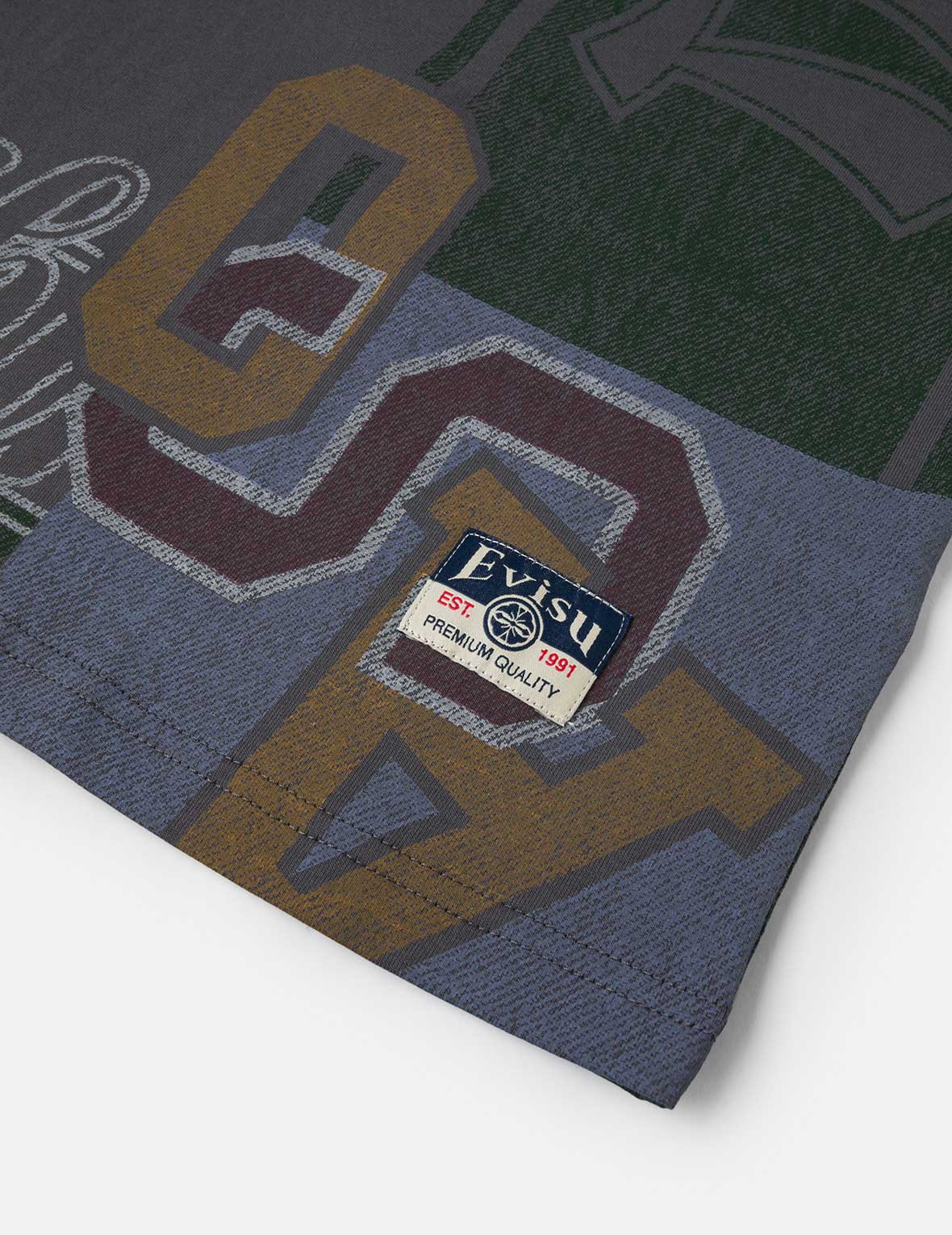 文字绘佛头和商标印花常规版型T恤