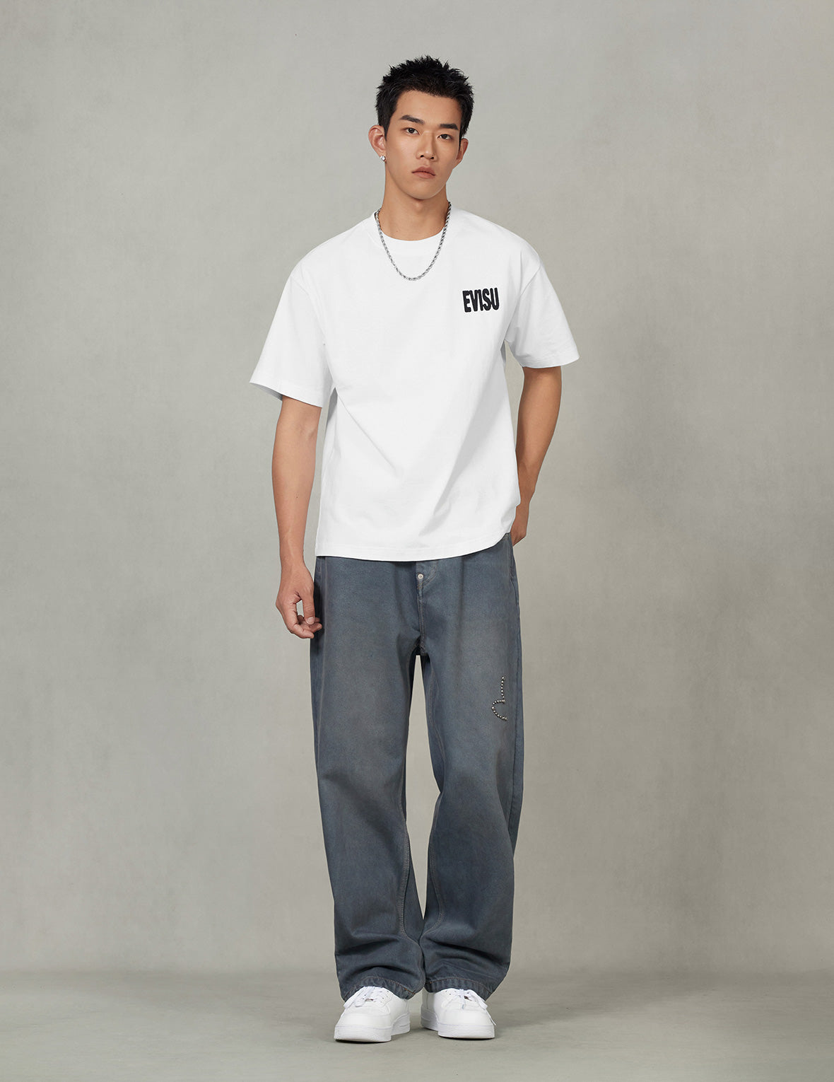 涂鸦风大M印花宽版休闲T恤