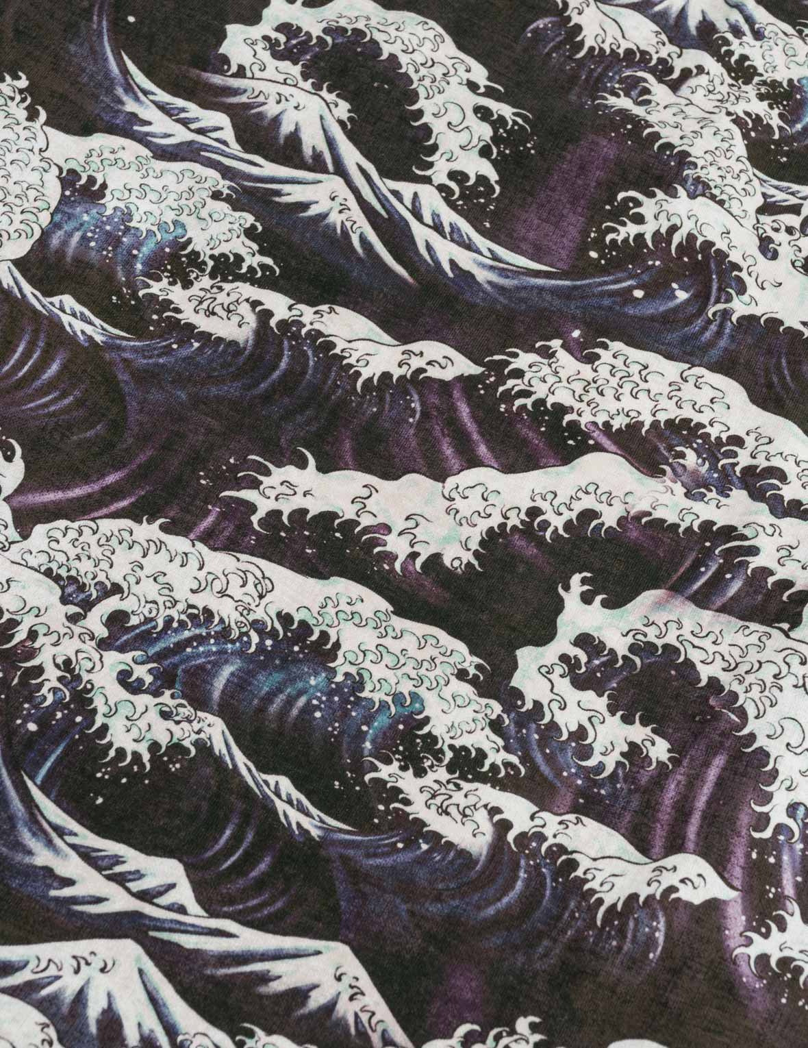 All-Over Wave Embroidered Seagull Tee