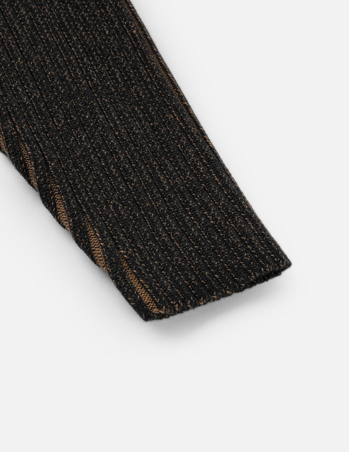 商标绳纹刺绣常规版型连帽针织外套