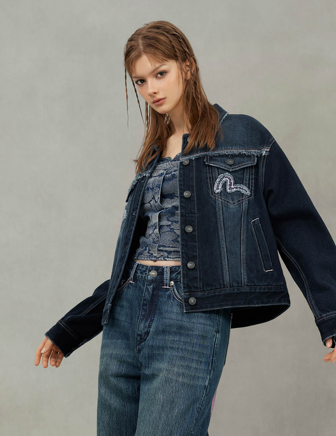 海鸥贴布刺绣宽版洗水牛仔外套