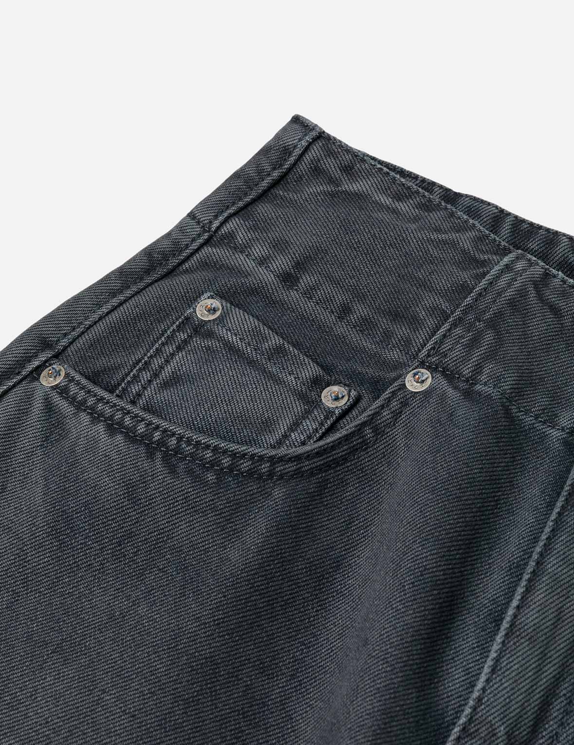 Distressed Kamon Appliqué Embroidery Balloon Fit Jeans