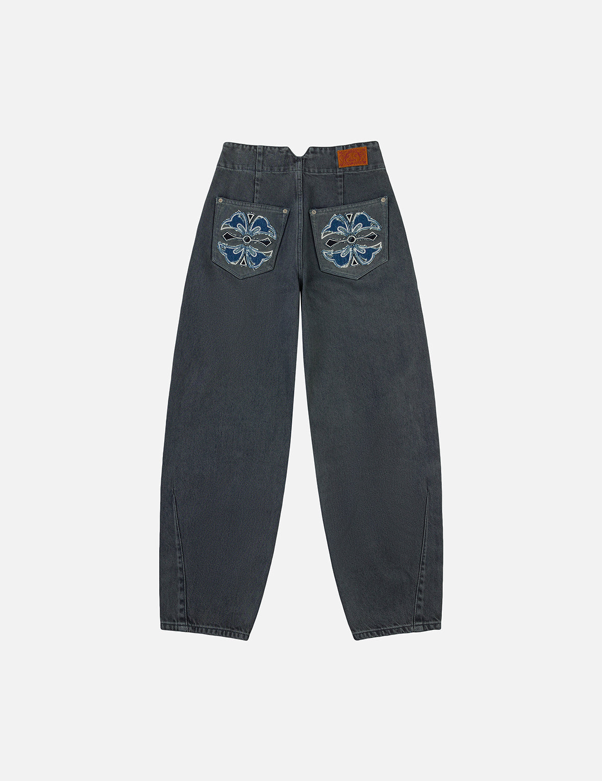 Distressed Kamon Appliqué Embroidery Balloon Fit Jeans