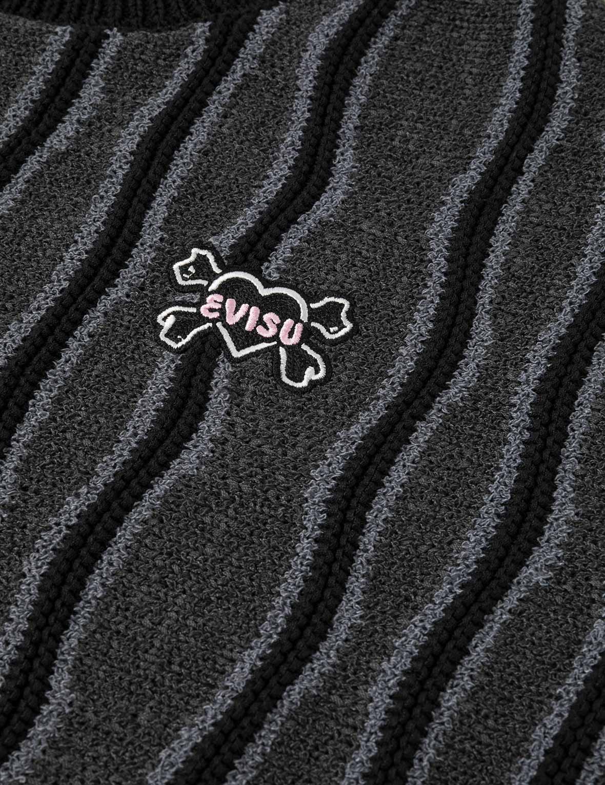 骷髅心布贴绣时尚版型针织卫衣