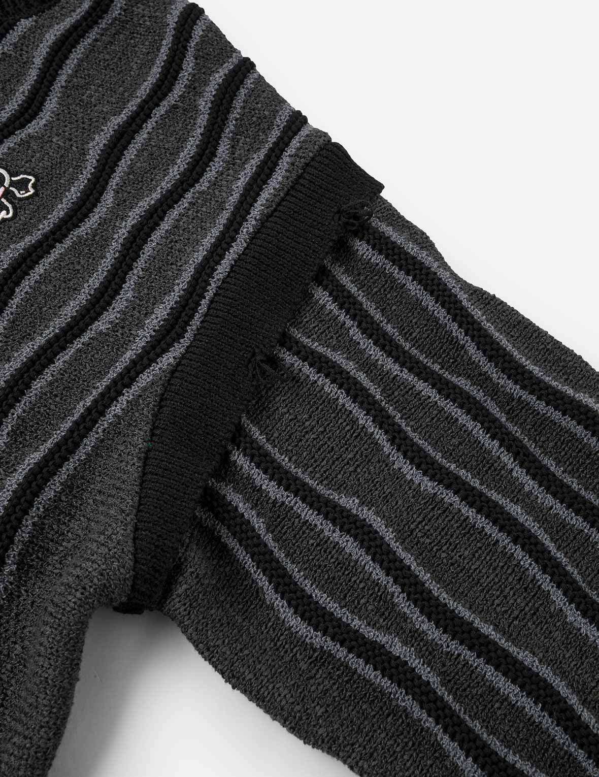 骷髅心布贴绣时尚版型针织卫衣