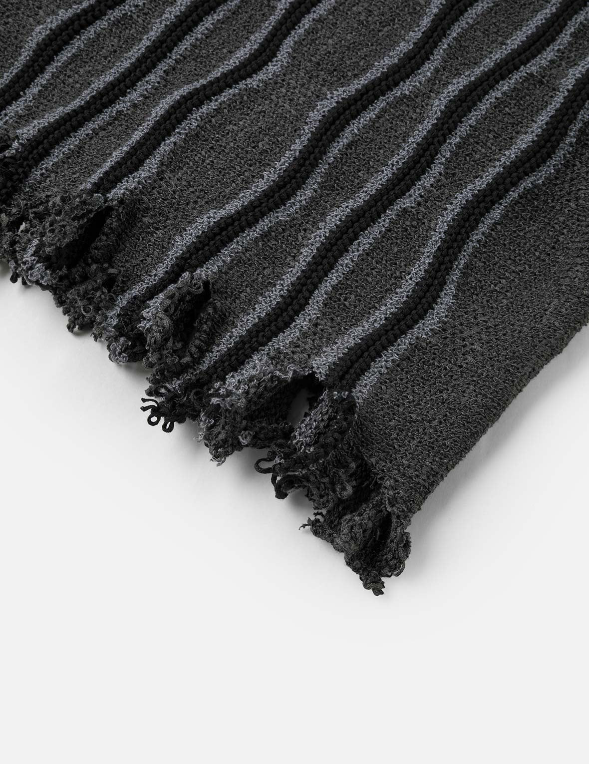 骷髅心布贴绣时尚版型针织卫衣