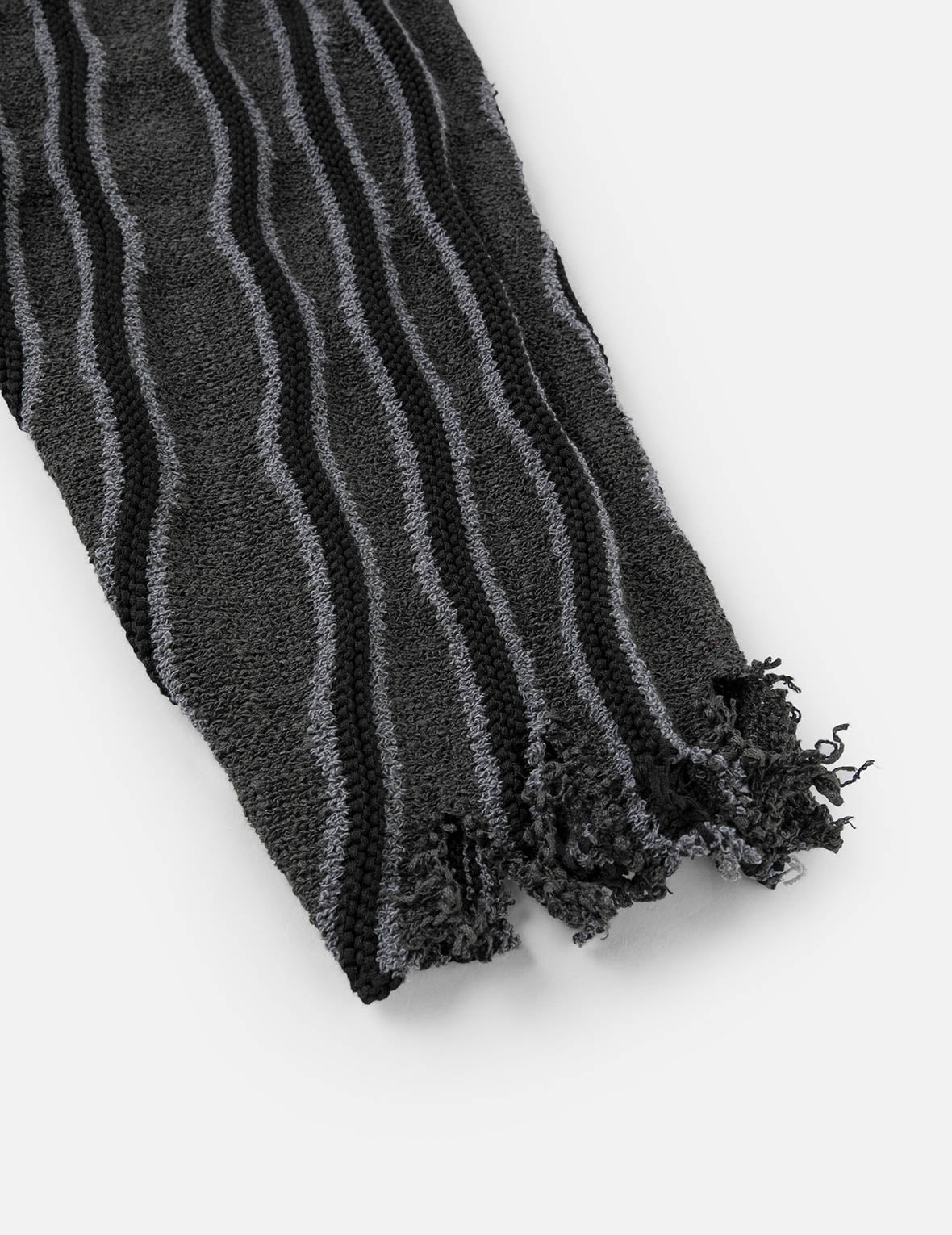 骷髅心布贴绣时尚版型针织卫衣