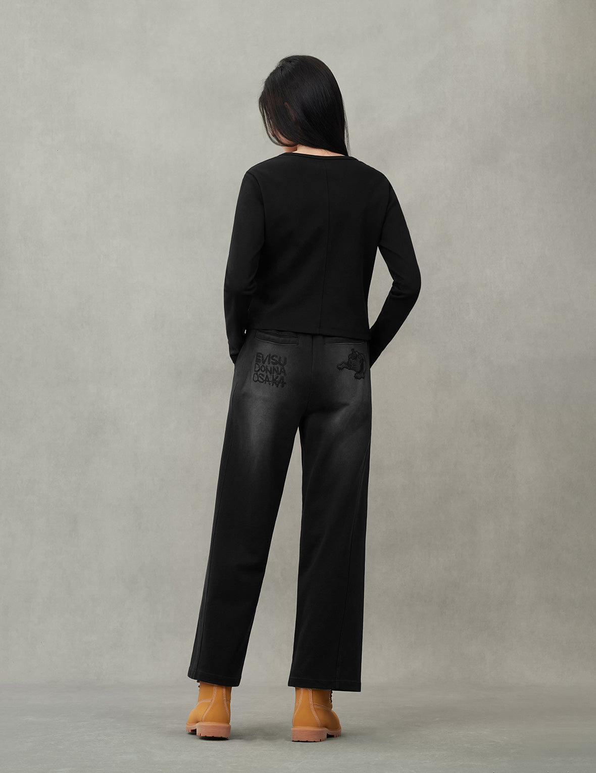 海鸥镂空时尚版型长袖上衣