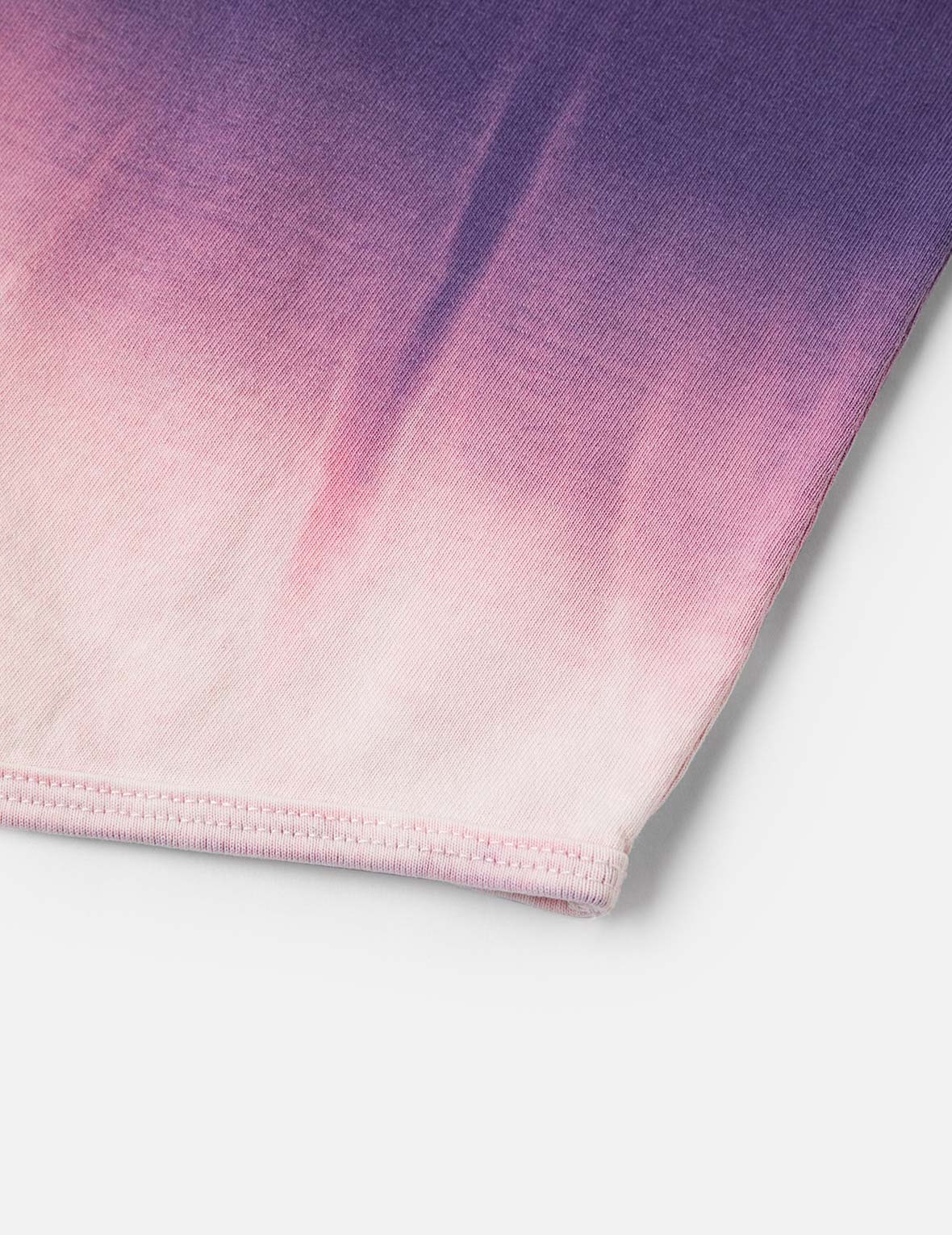 渐变扎染和商标印花常规版型假两件长袖上衣