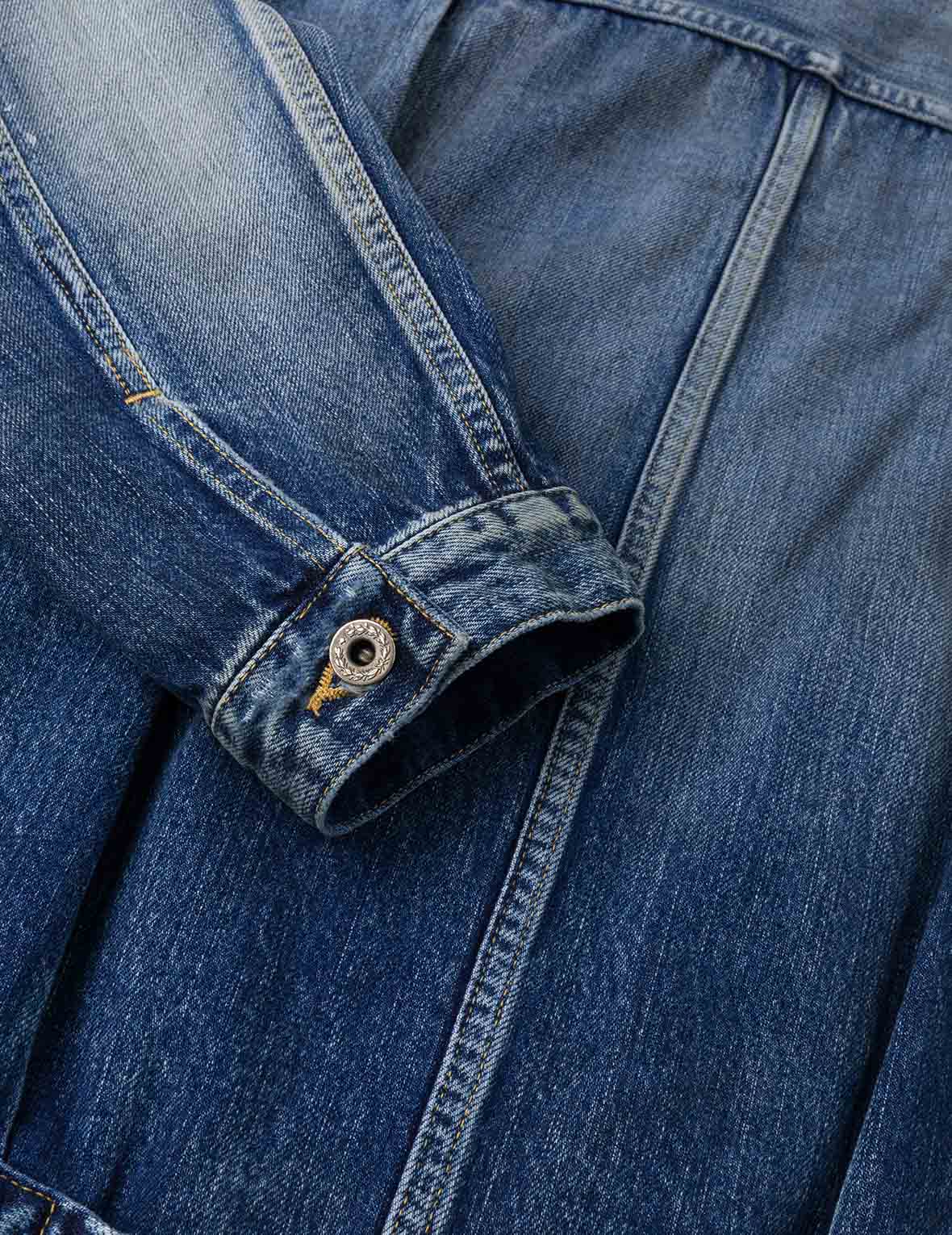 海鸥印花常规版型牛仔卡车司机外套