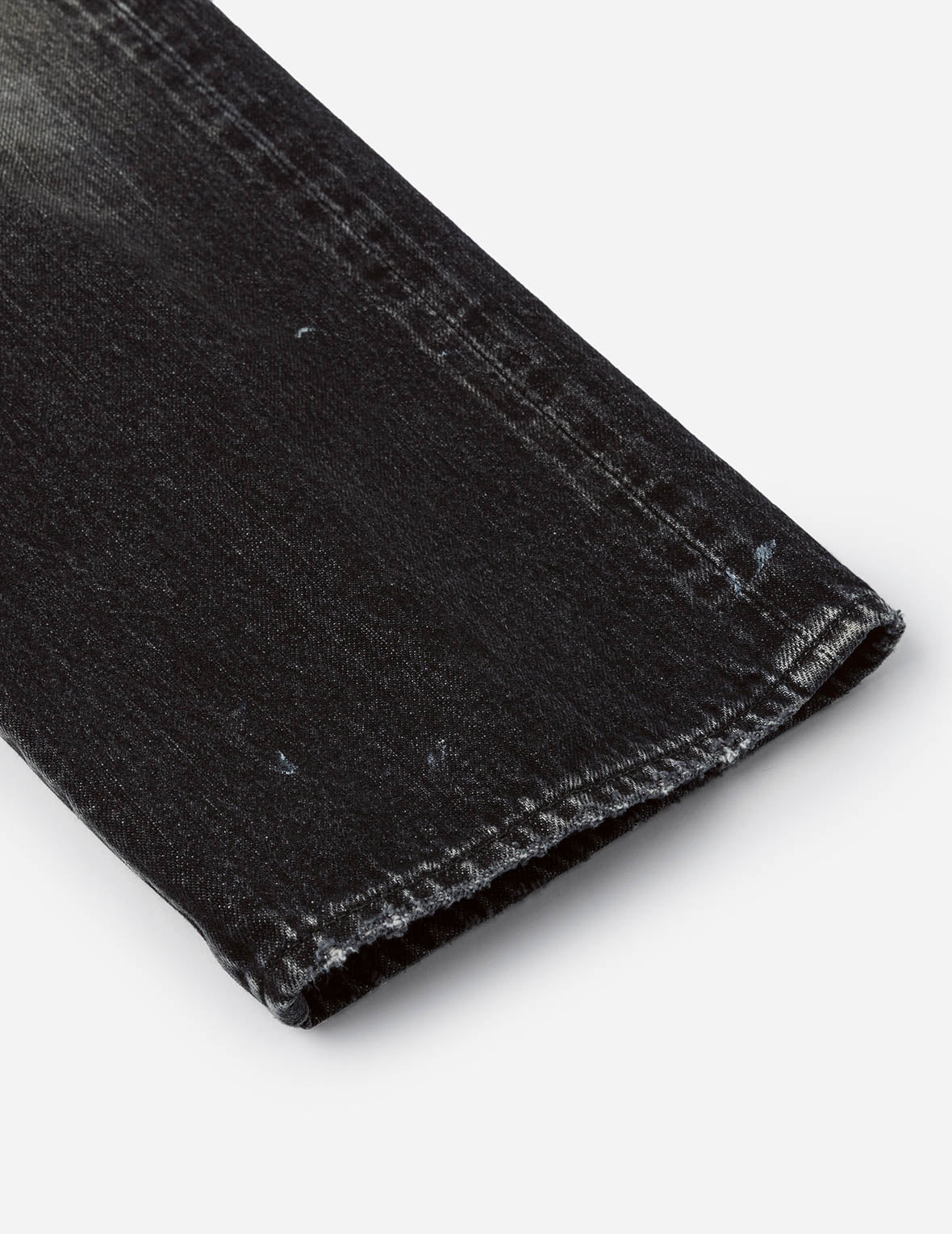 洗水海鸥印花常规版型牛仔裤