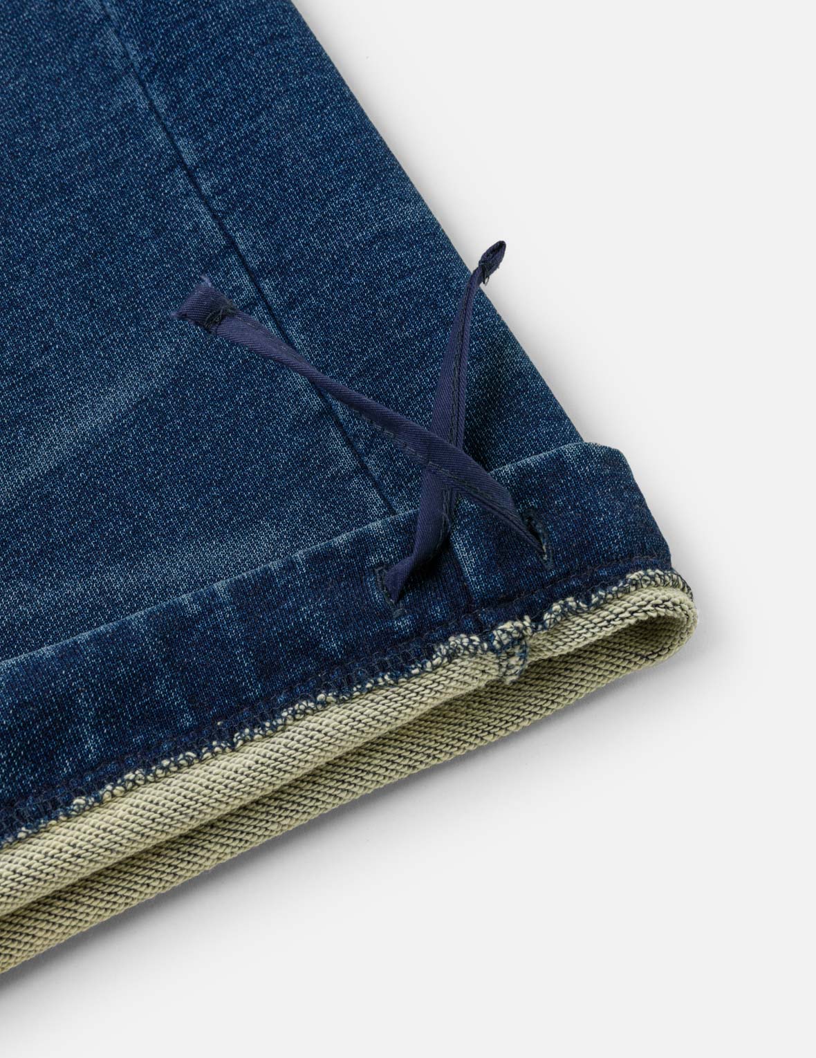 洗水四袋牛仔裤