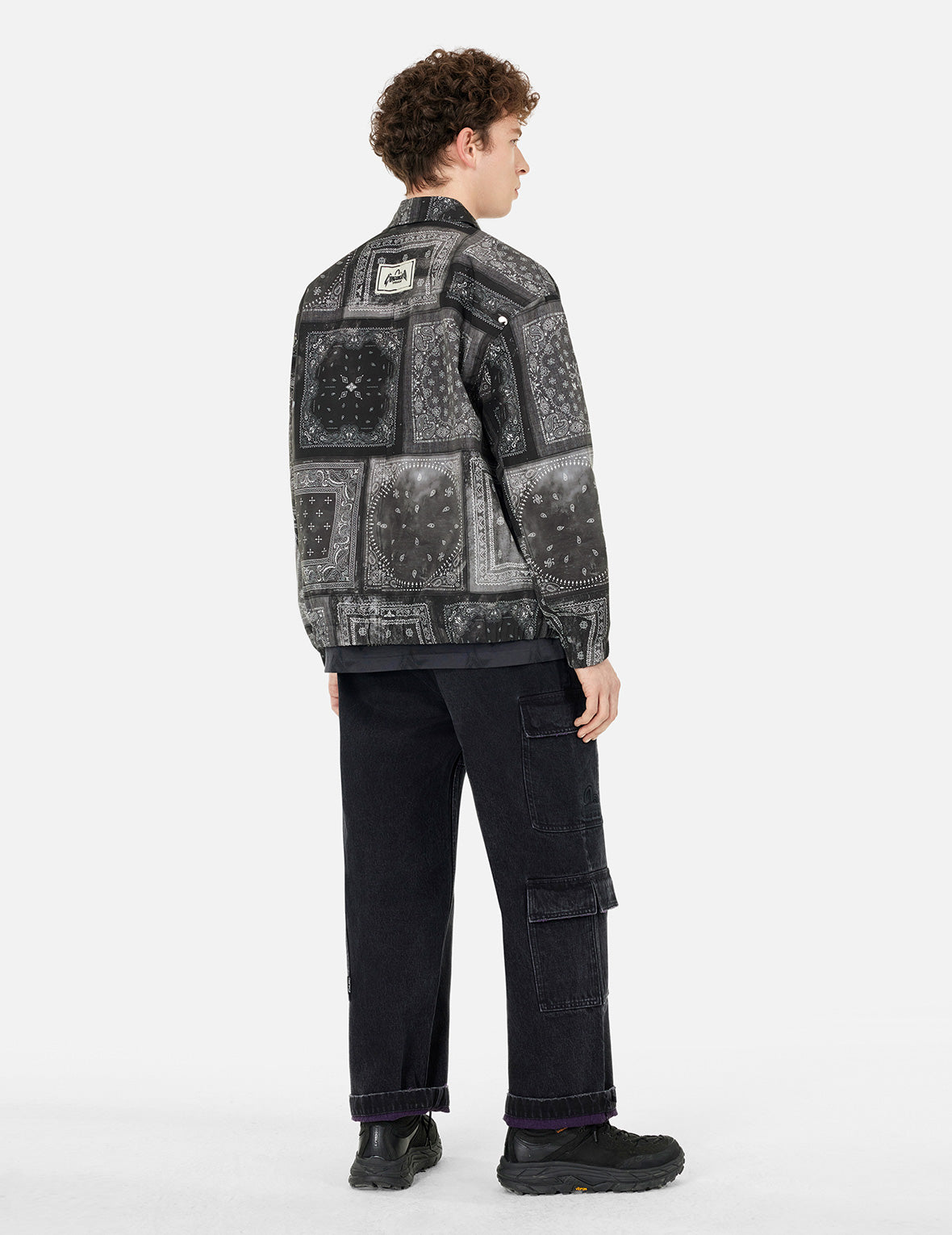 满地腰果花印花超宽版教练外套