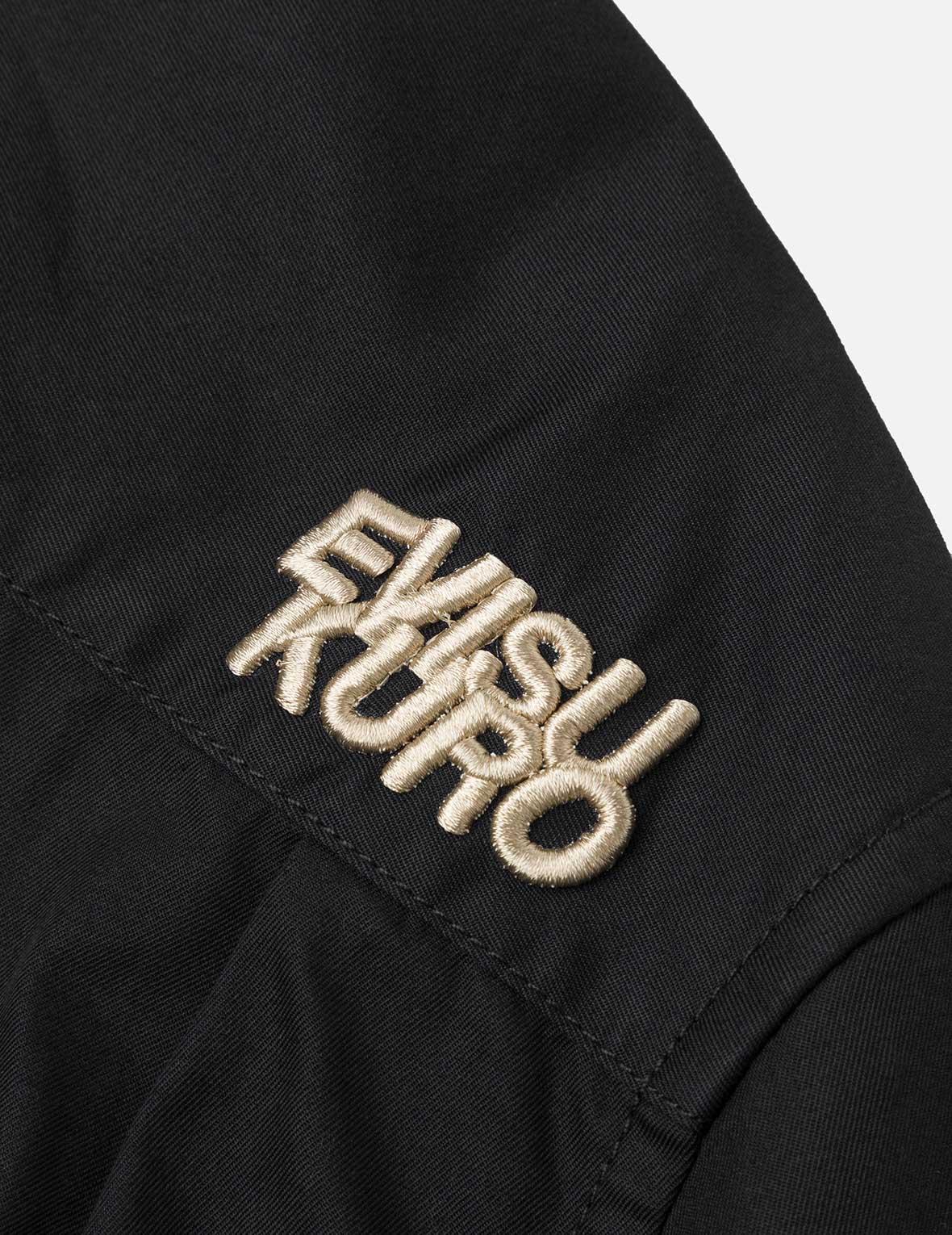 多口袋宽版休闲长袖衬衫