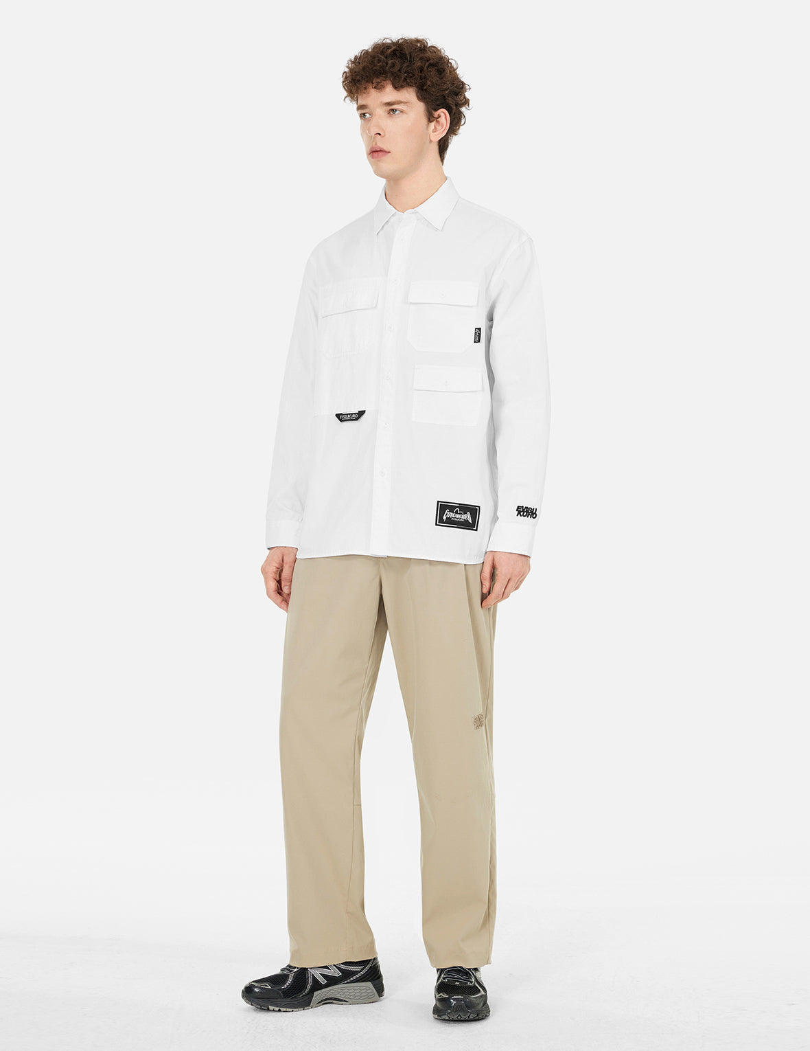 多口袋宽版休闲长袖衬衫