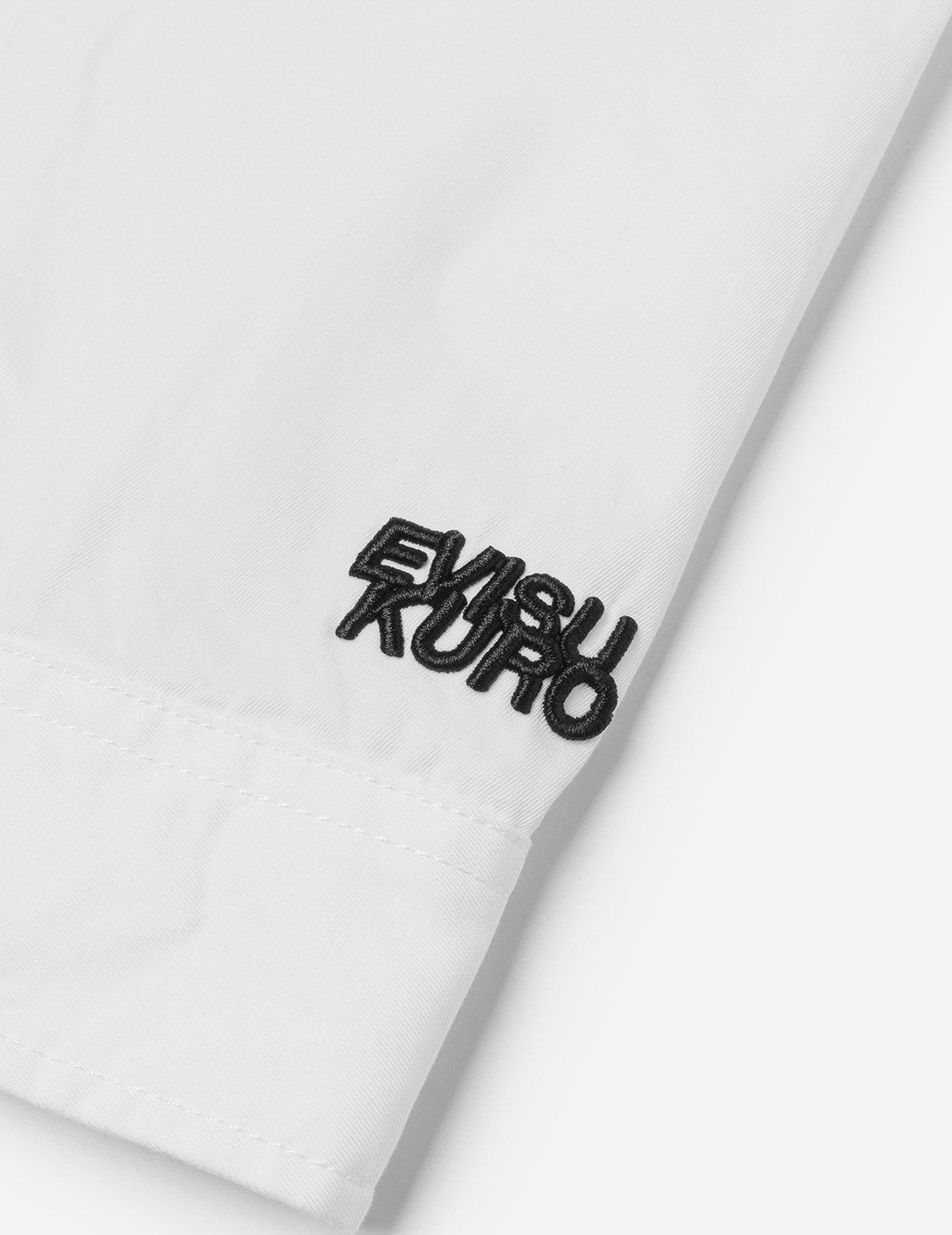 多口袋宽版休闲长袖衬衫