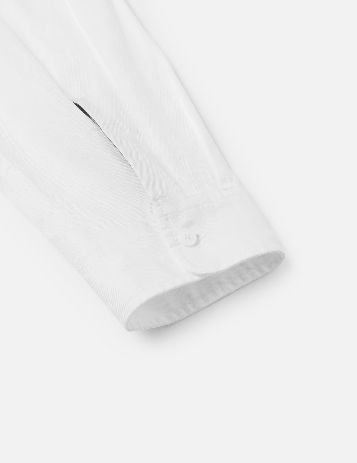 多口袋宽版休闲长袖衬衫