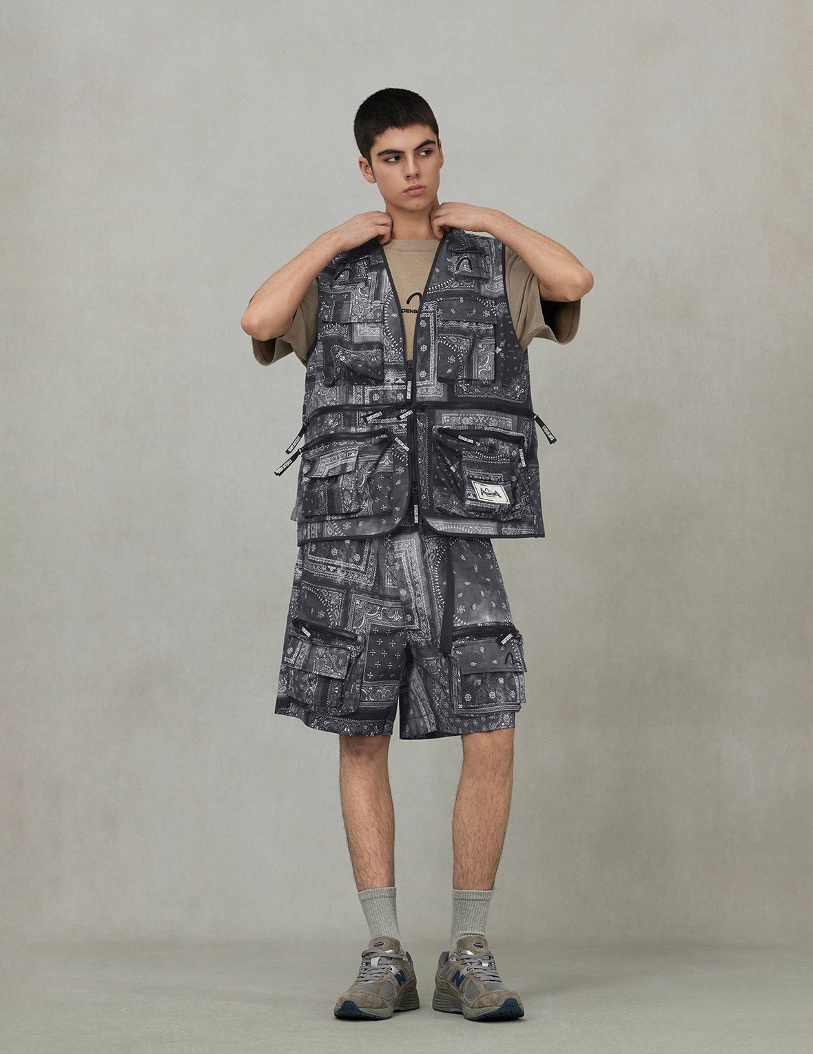 满地佩斯利印花超宽版工装背心