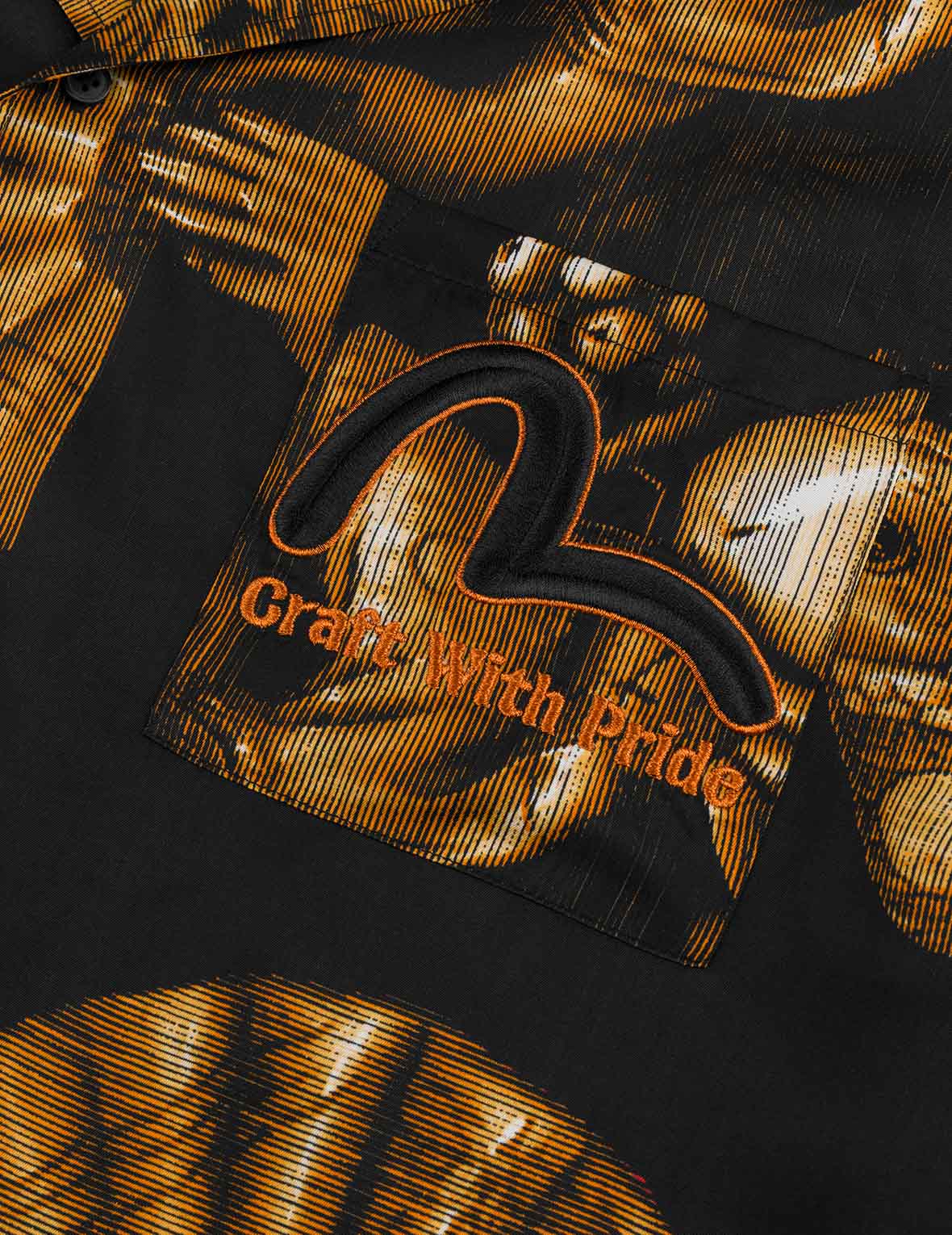 满地佛头印花宽松版型T恤