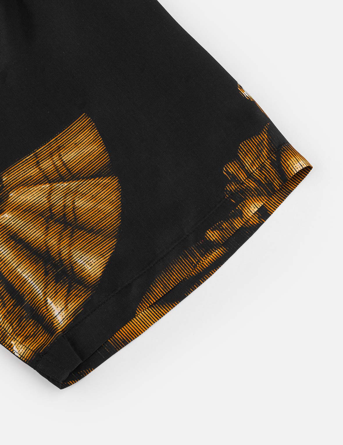 满地佛头印花宽松版型T恤