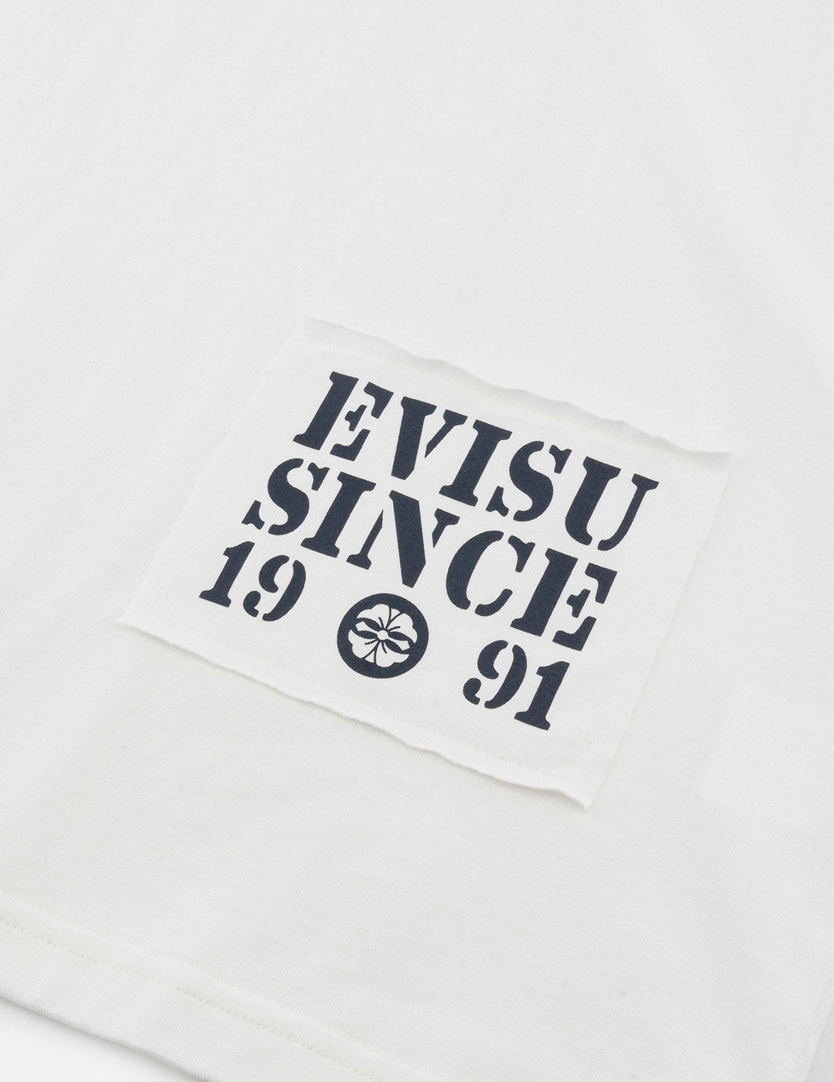 大M刺绣宽版休闲T恤