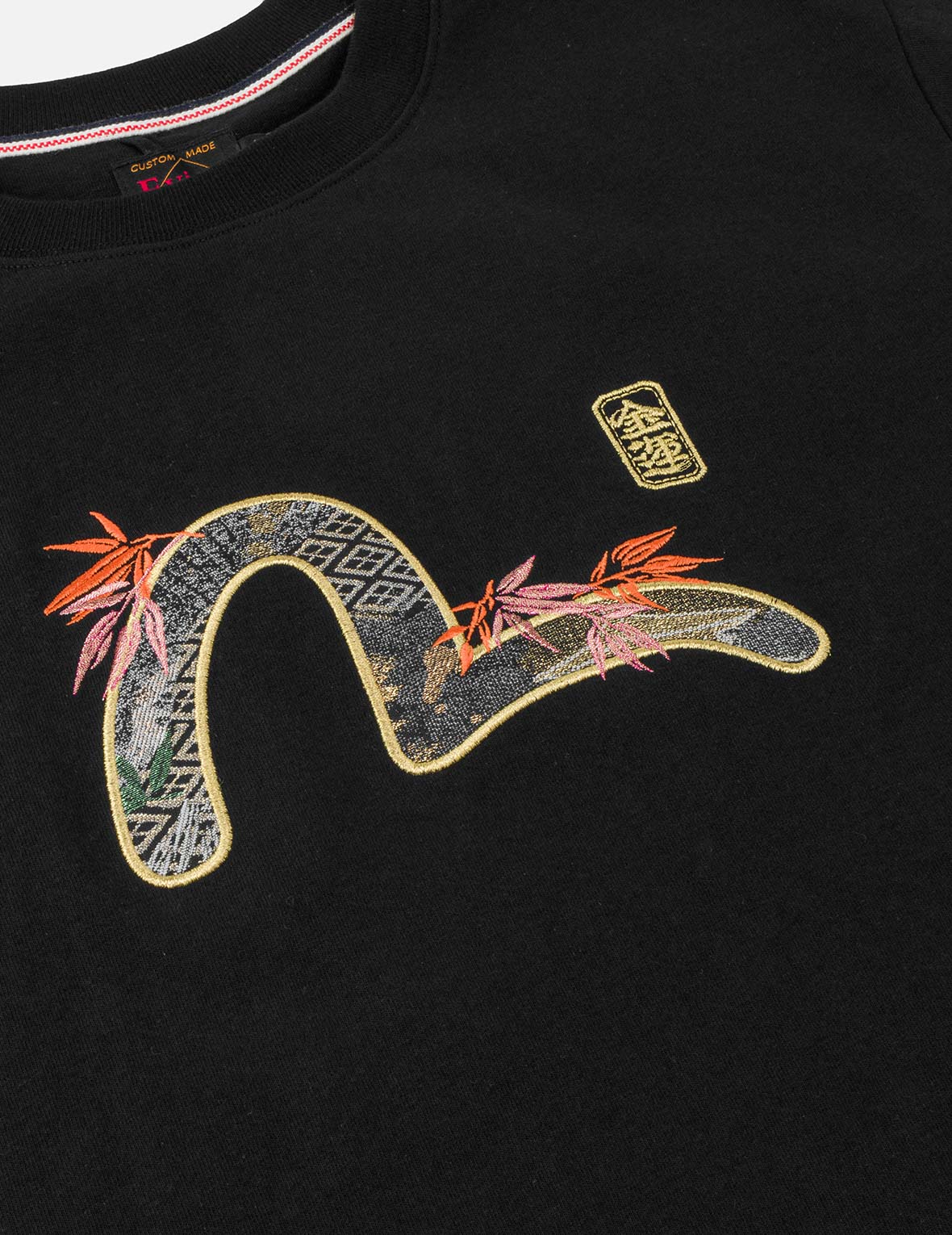 Brocade Seagull Appliqué T-Shirt
