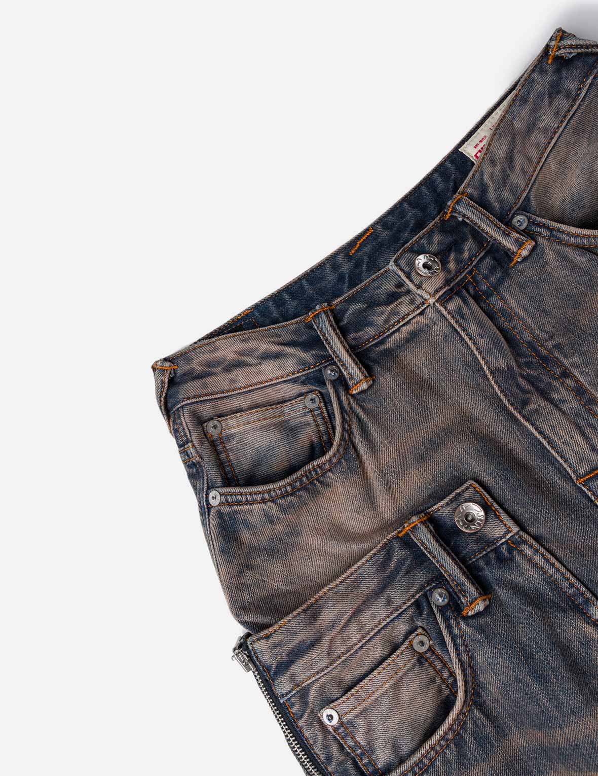 双层腰头做旧牛仔裤