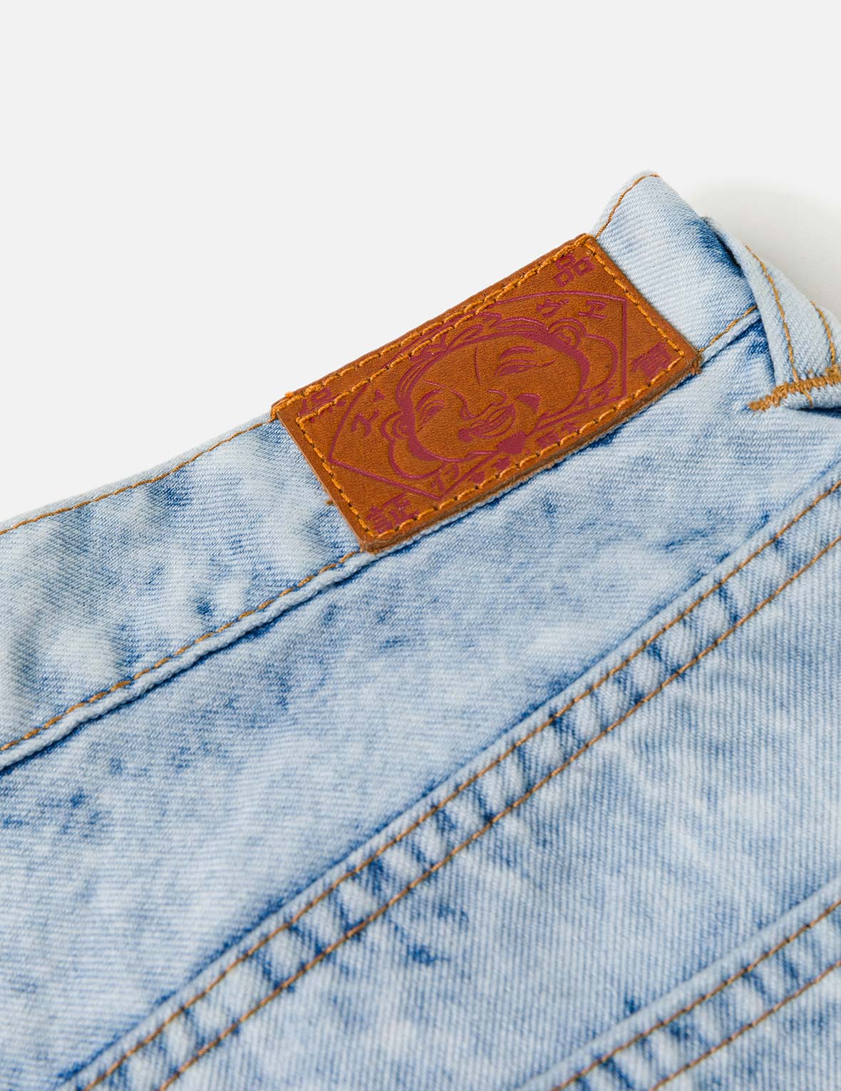Seagull Cut-out Jeans